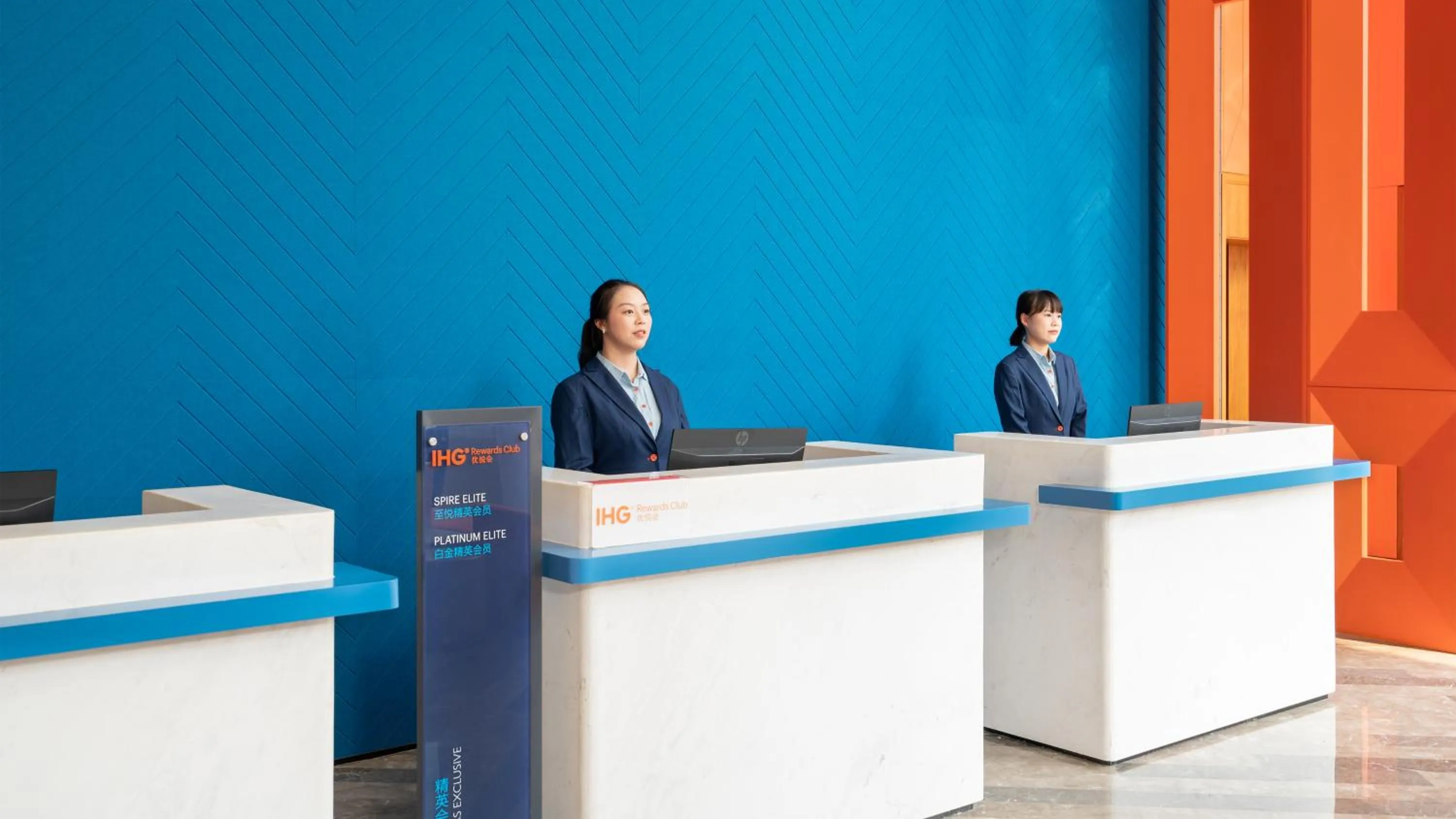 Lobby or reception in Holiday Inn Express Chengdu High-Tech Zone