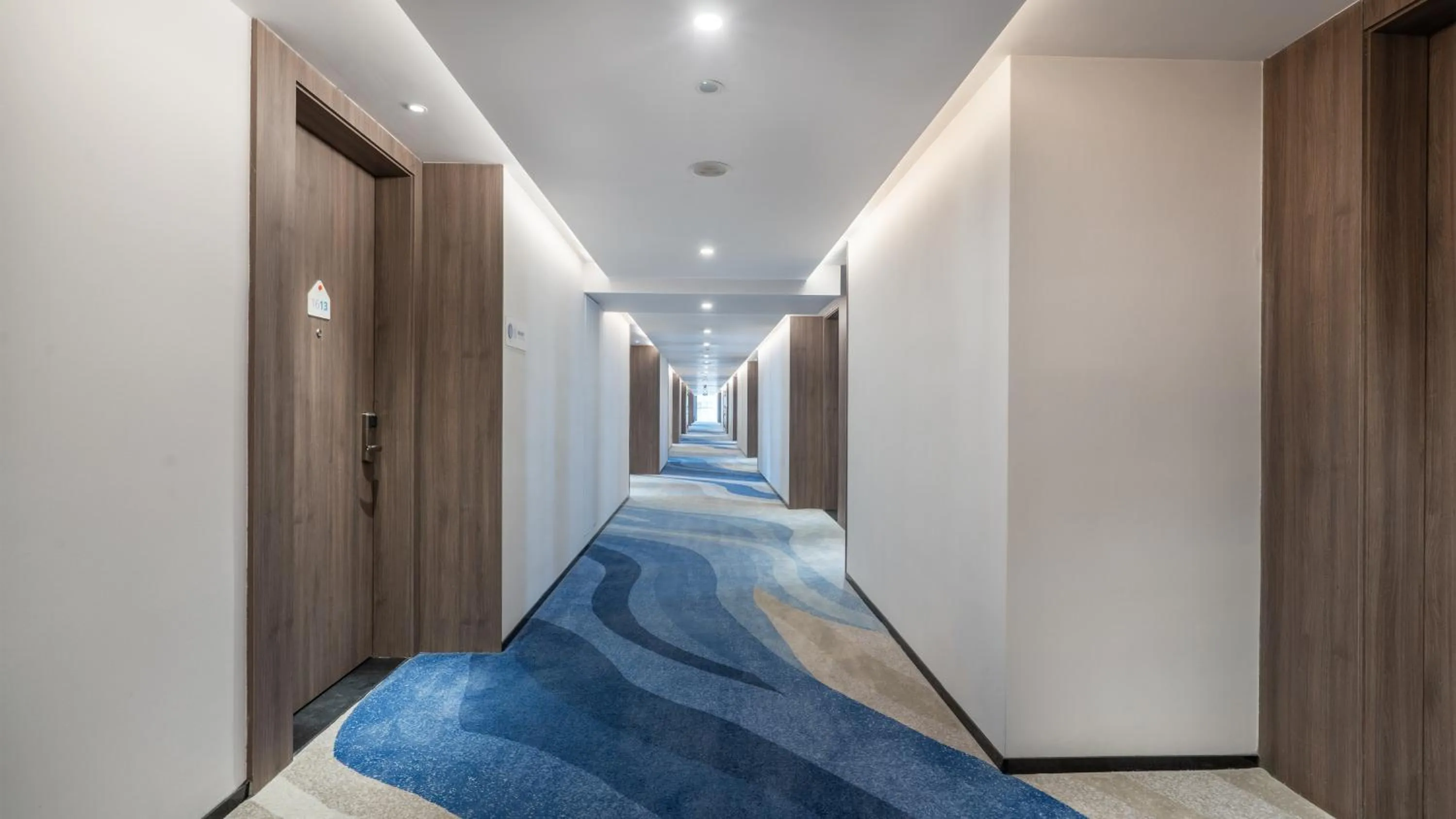 room service in Holiday Inn Express Chengdu High-Tech Zone