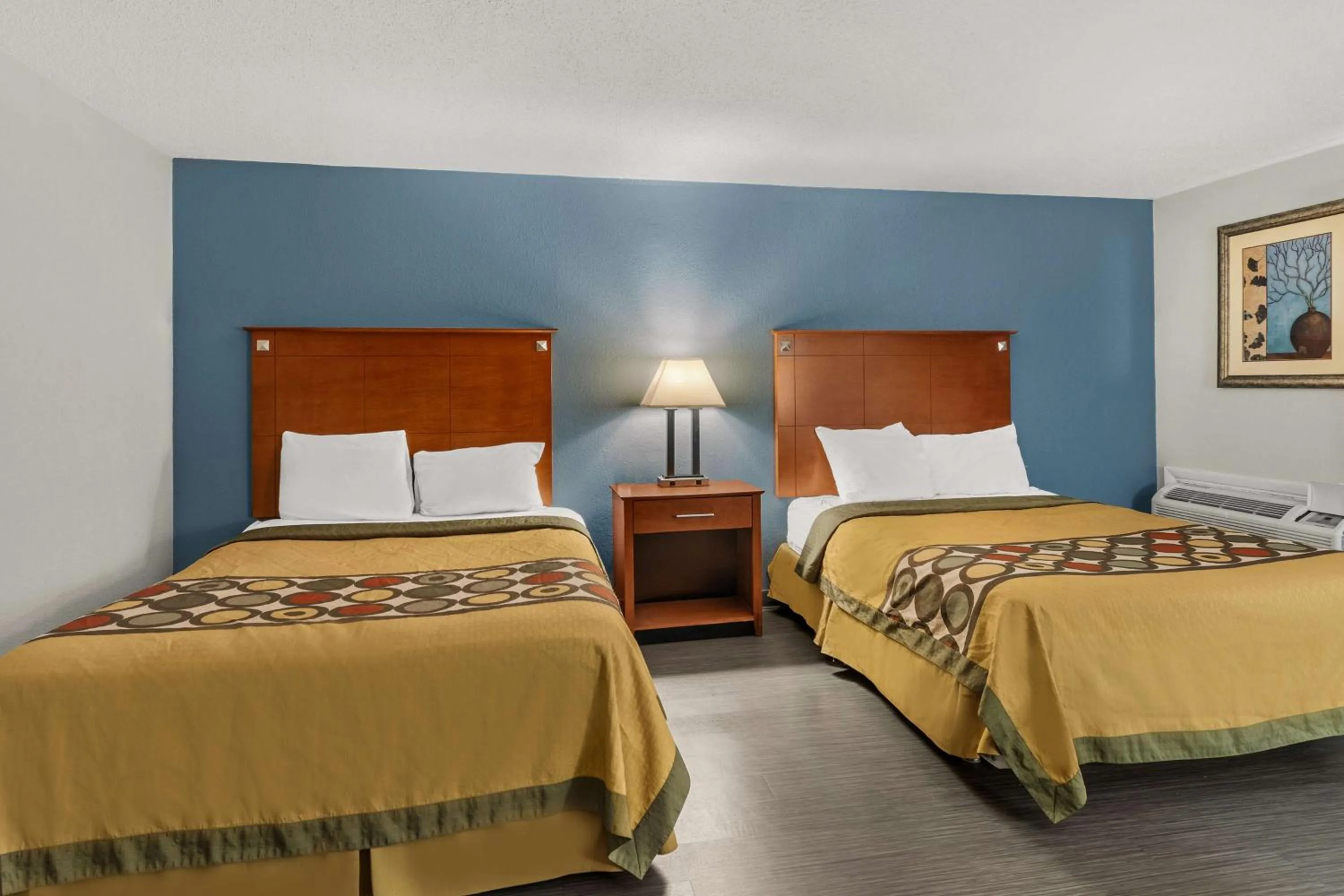 Bedroom, Bed in Americas Best Value Inn Carlisle