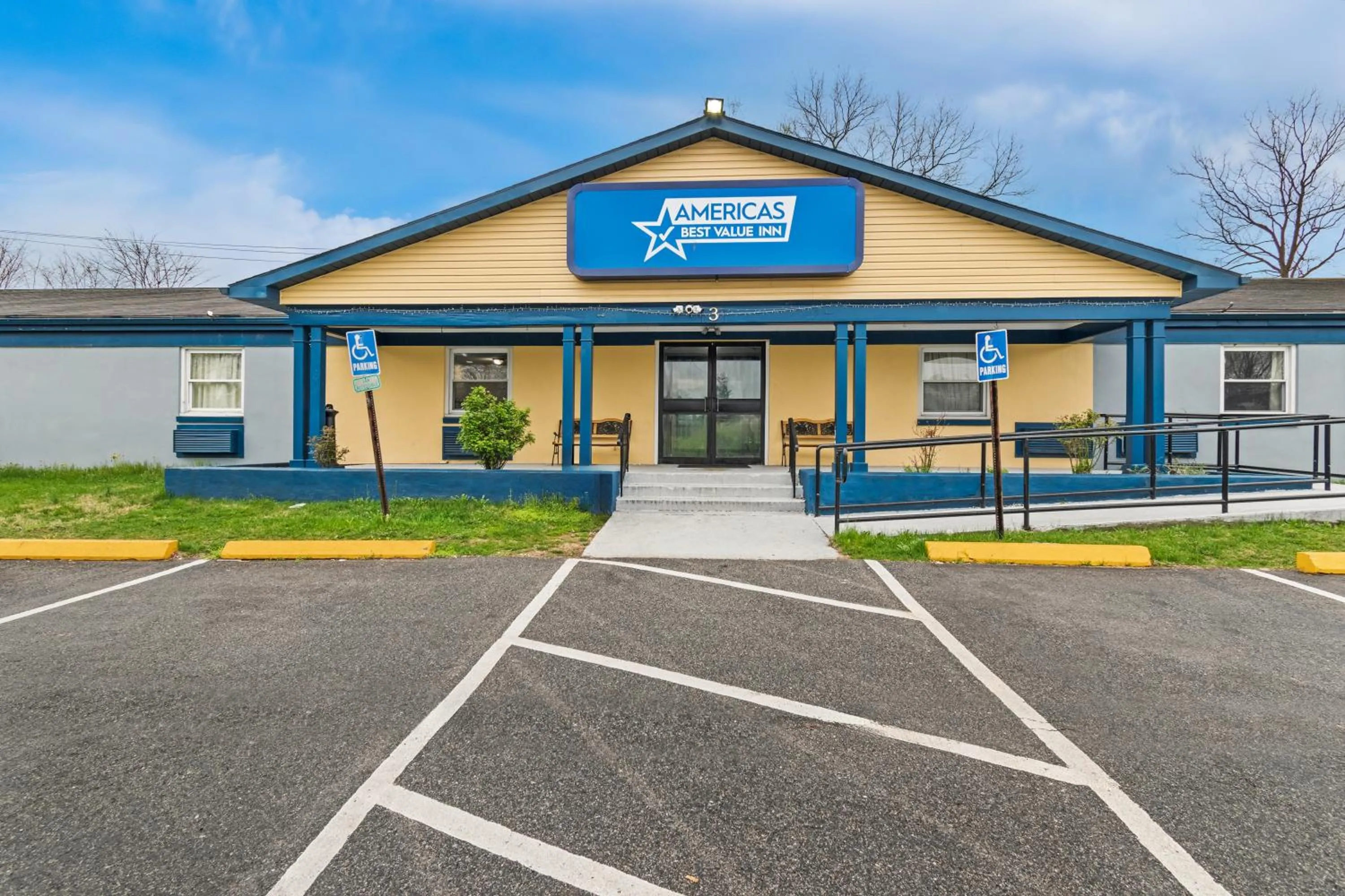 Property building in Americas Best Value Inn Carlisle