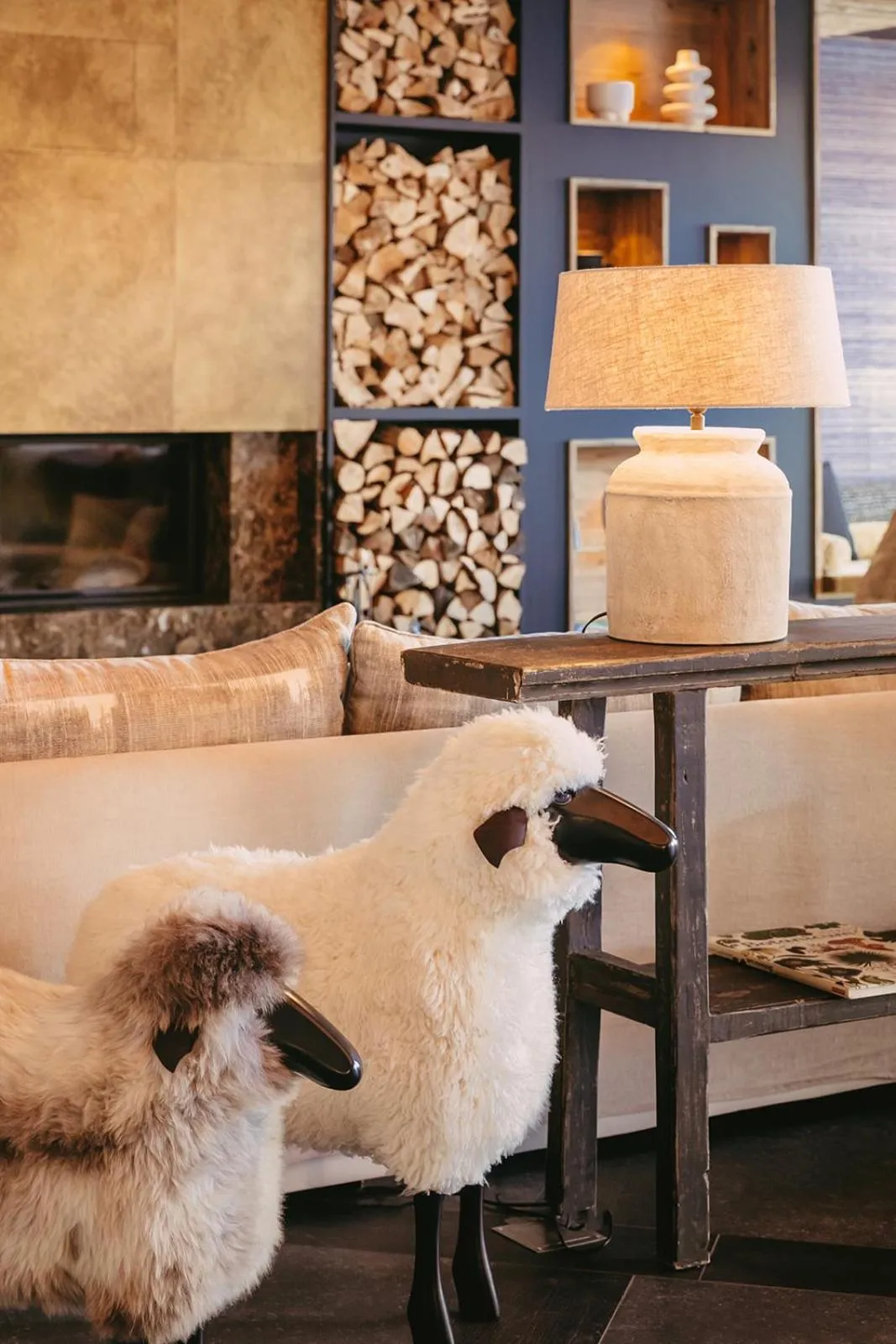 Living room in Eringer Hotel