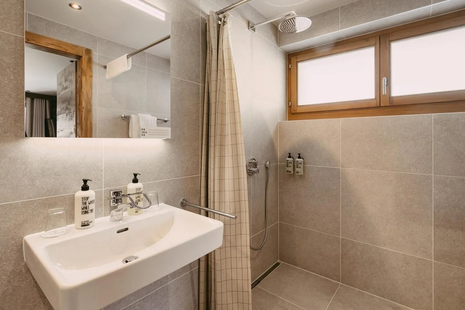 Bathroom in Eringer Hotel