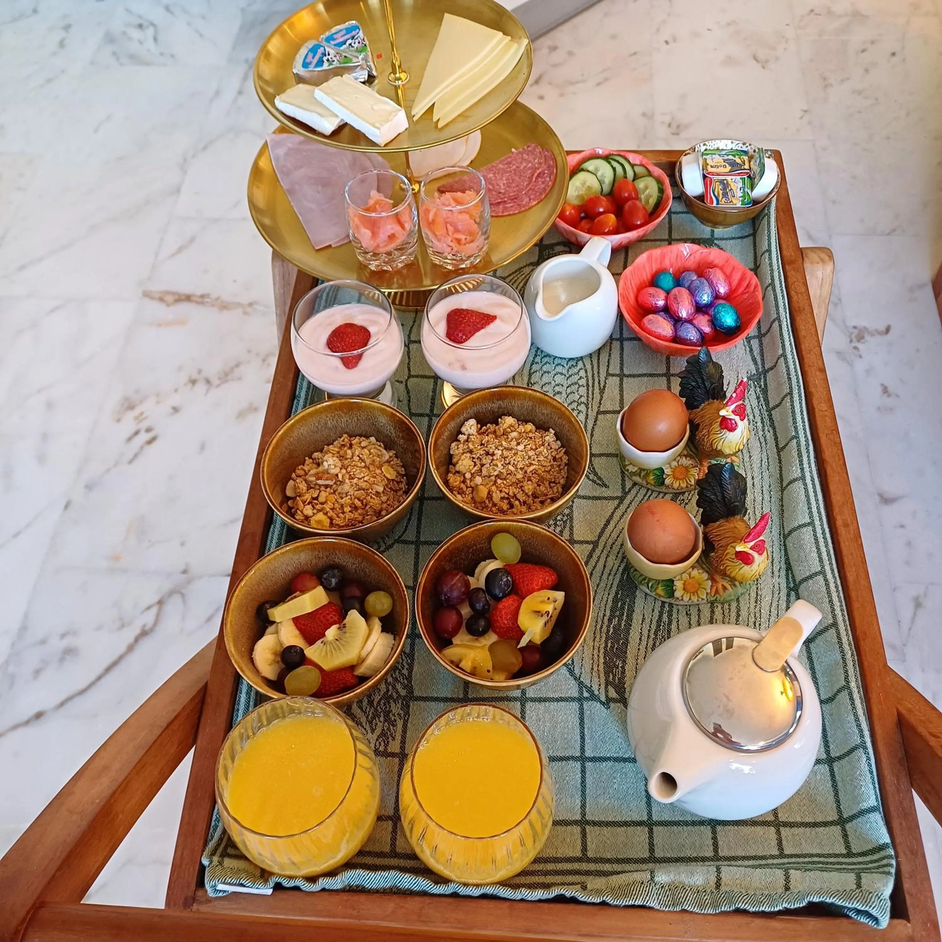 Breakfast in East Meets West Bed and Breakfast