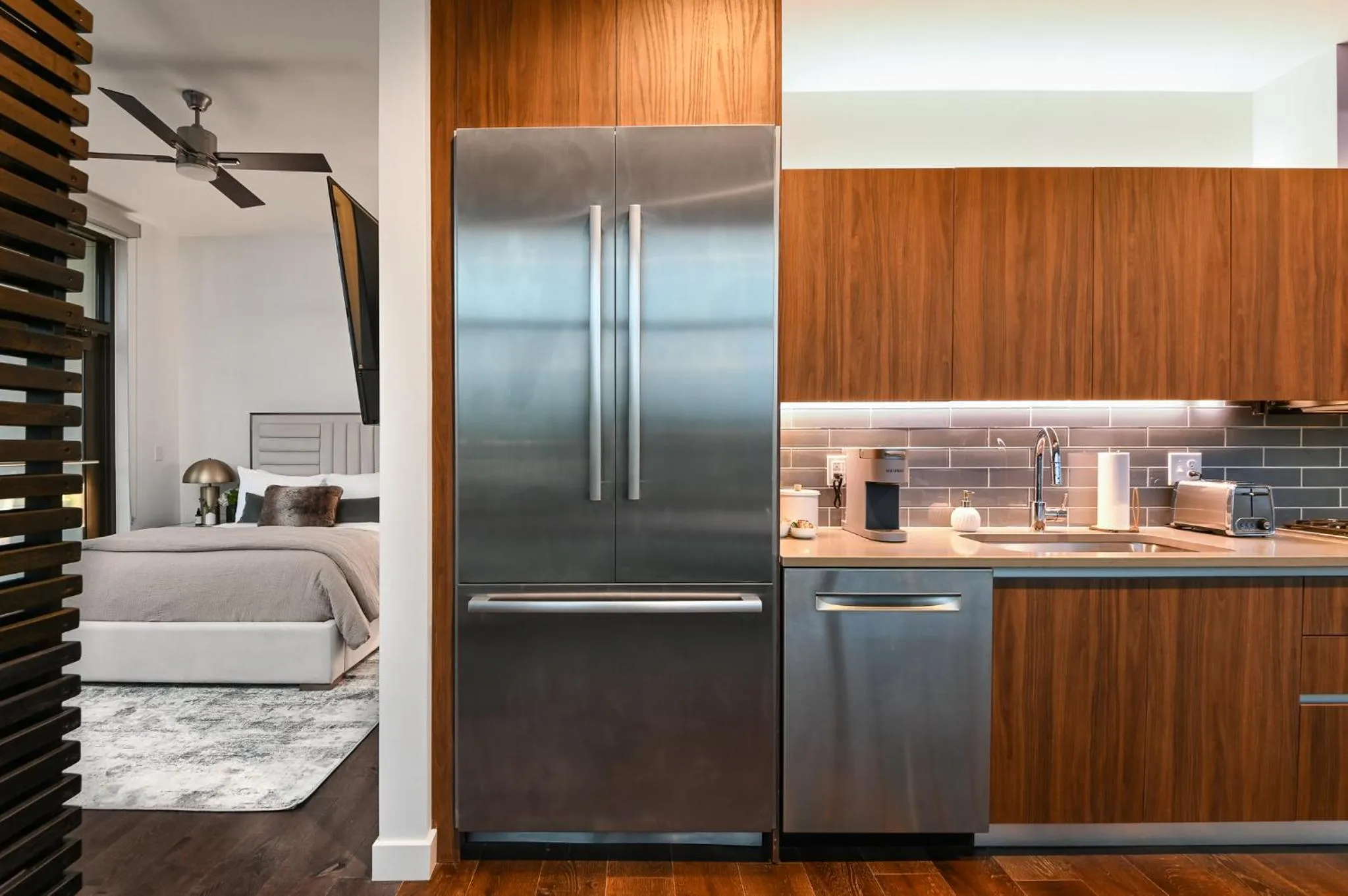 Kitchen or kitchenette in Drey Hotel