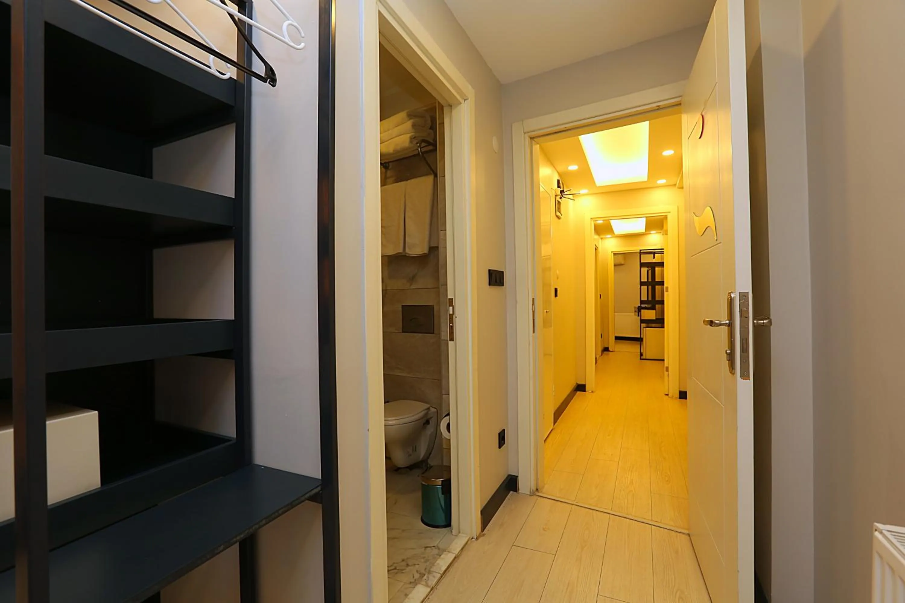 Bed in Istanbul Taksim Galata Tower King Suites and Hotel