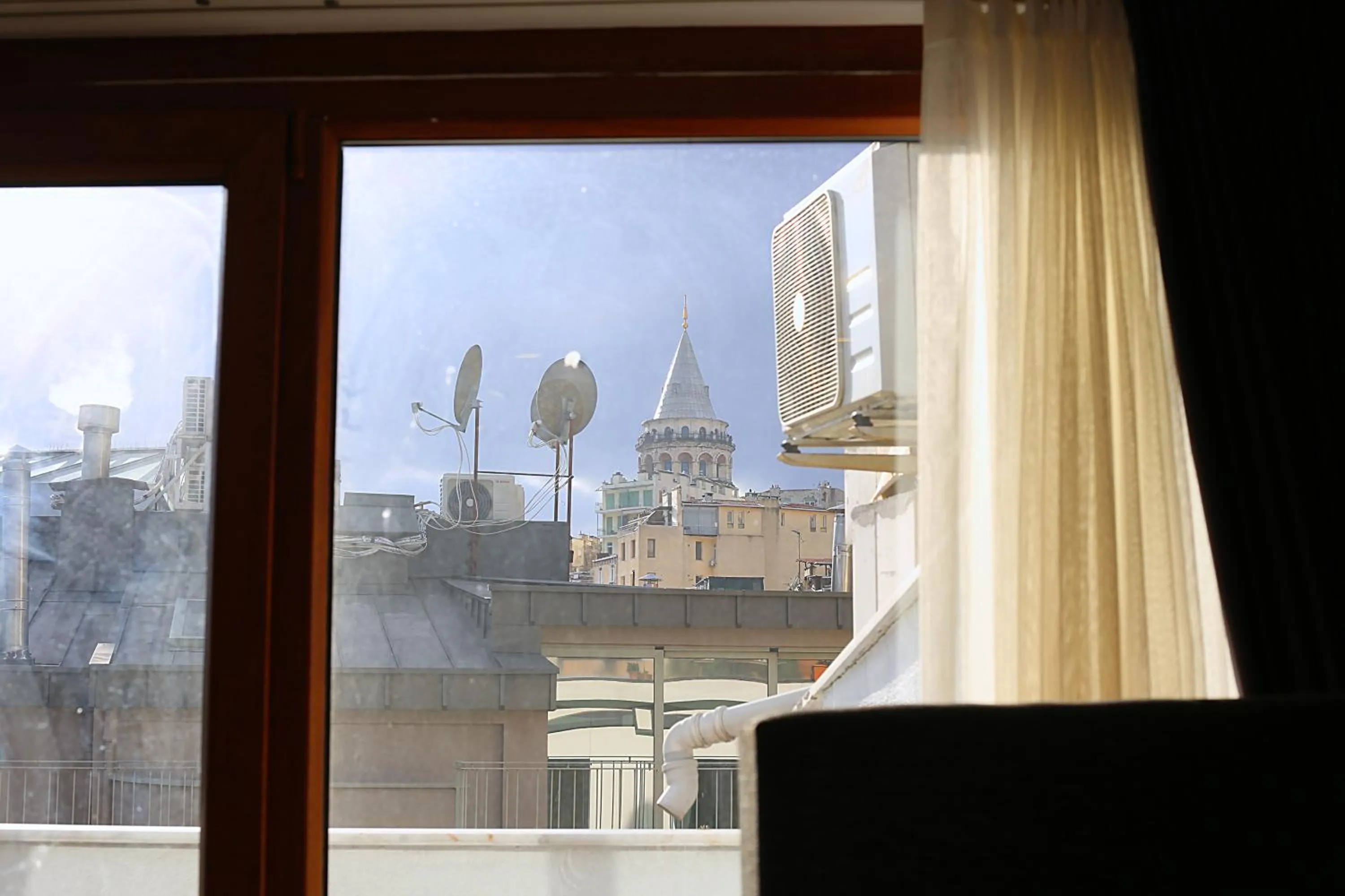 Day in Istanbul Taksim Galata Tower King Suites and Hotel
