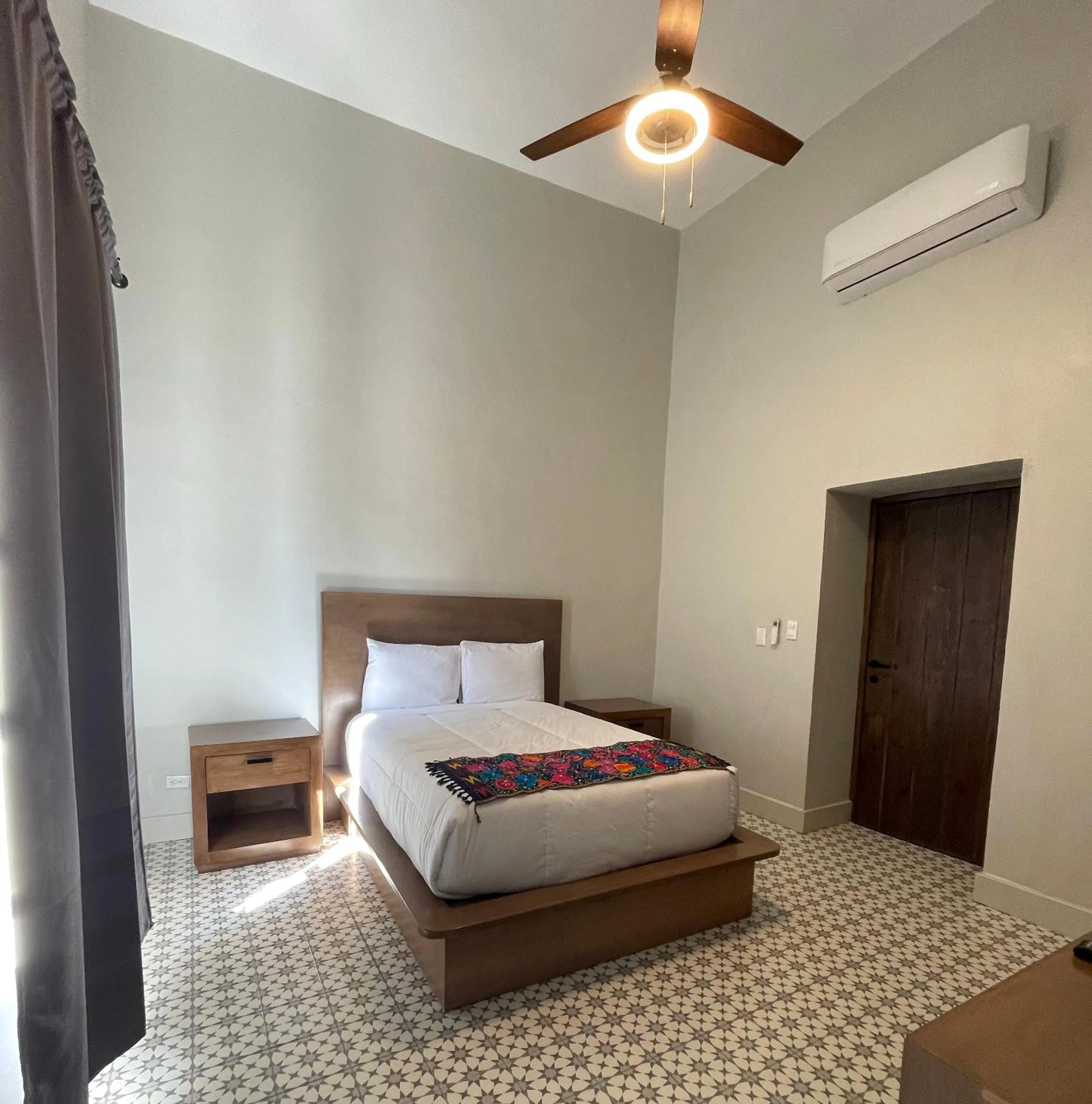 Photo of the whole room, Bed in Hotel Casa Nodin