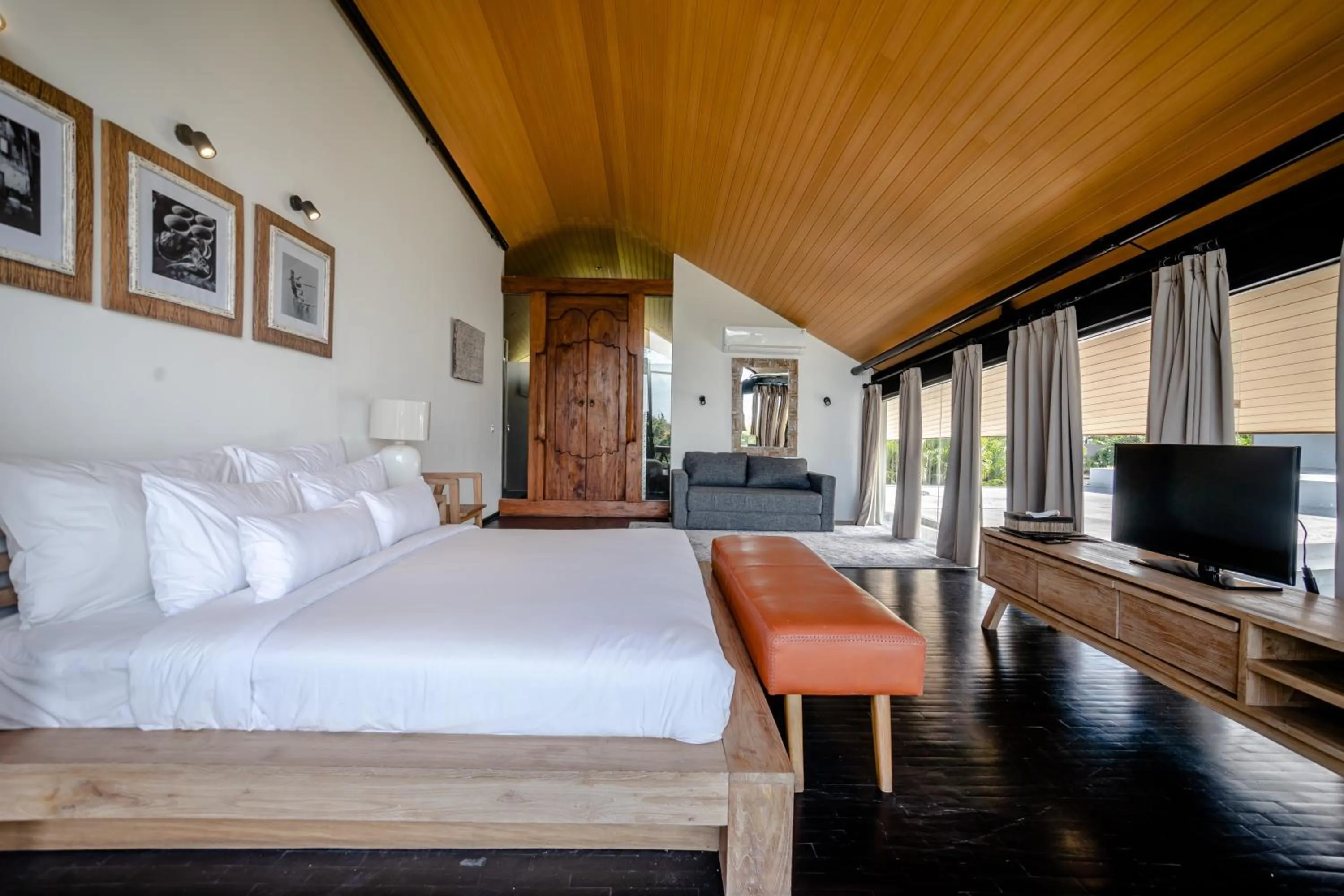 Bedroom, Bed in Gioheven Villa