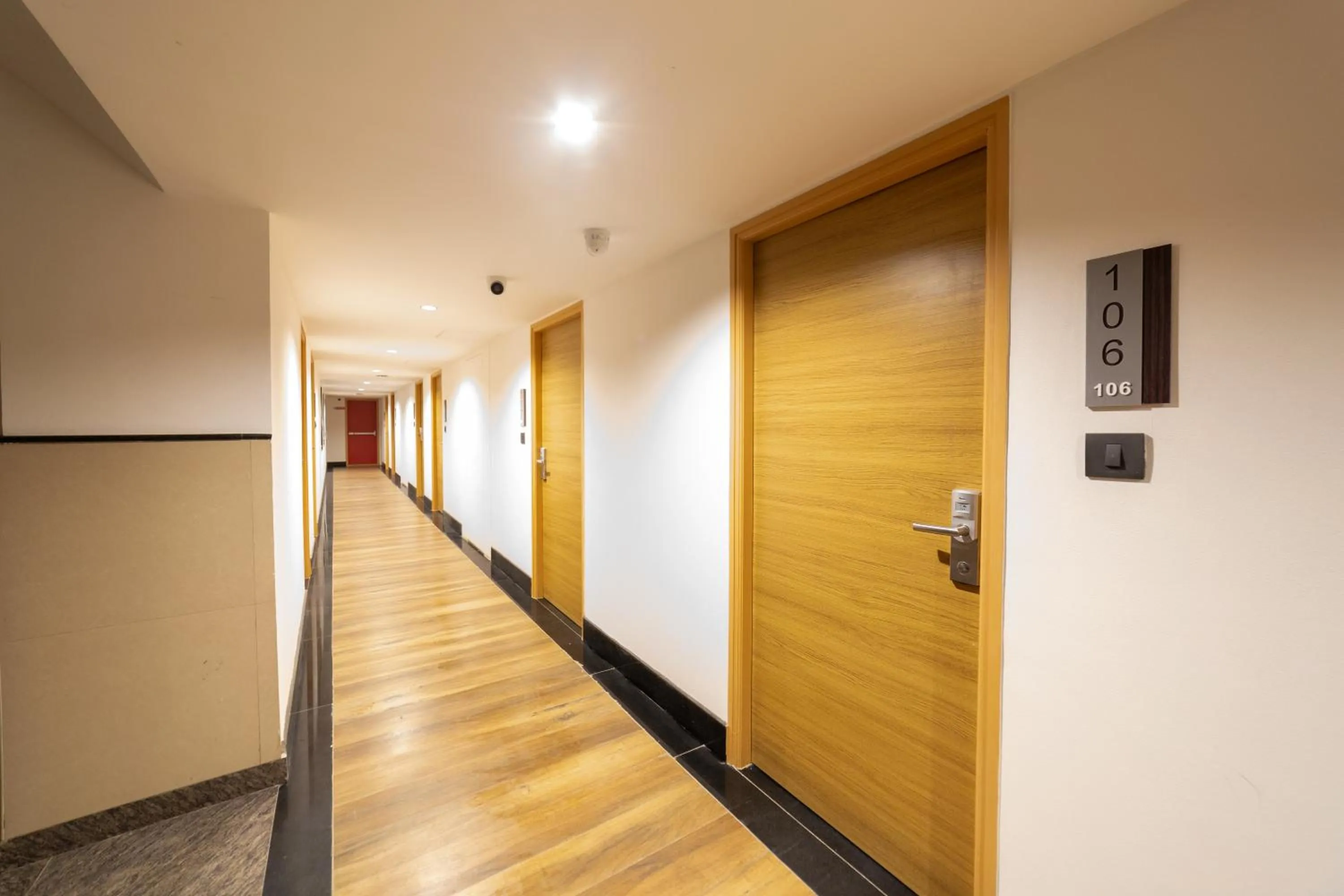 ICON Express by BHAGINI Hoodi