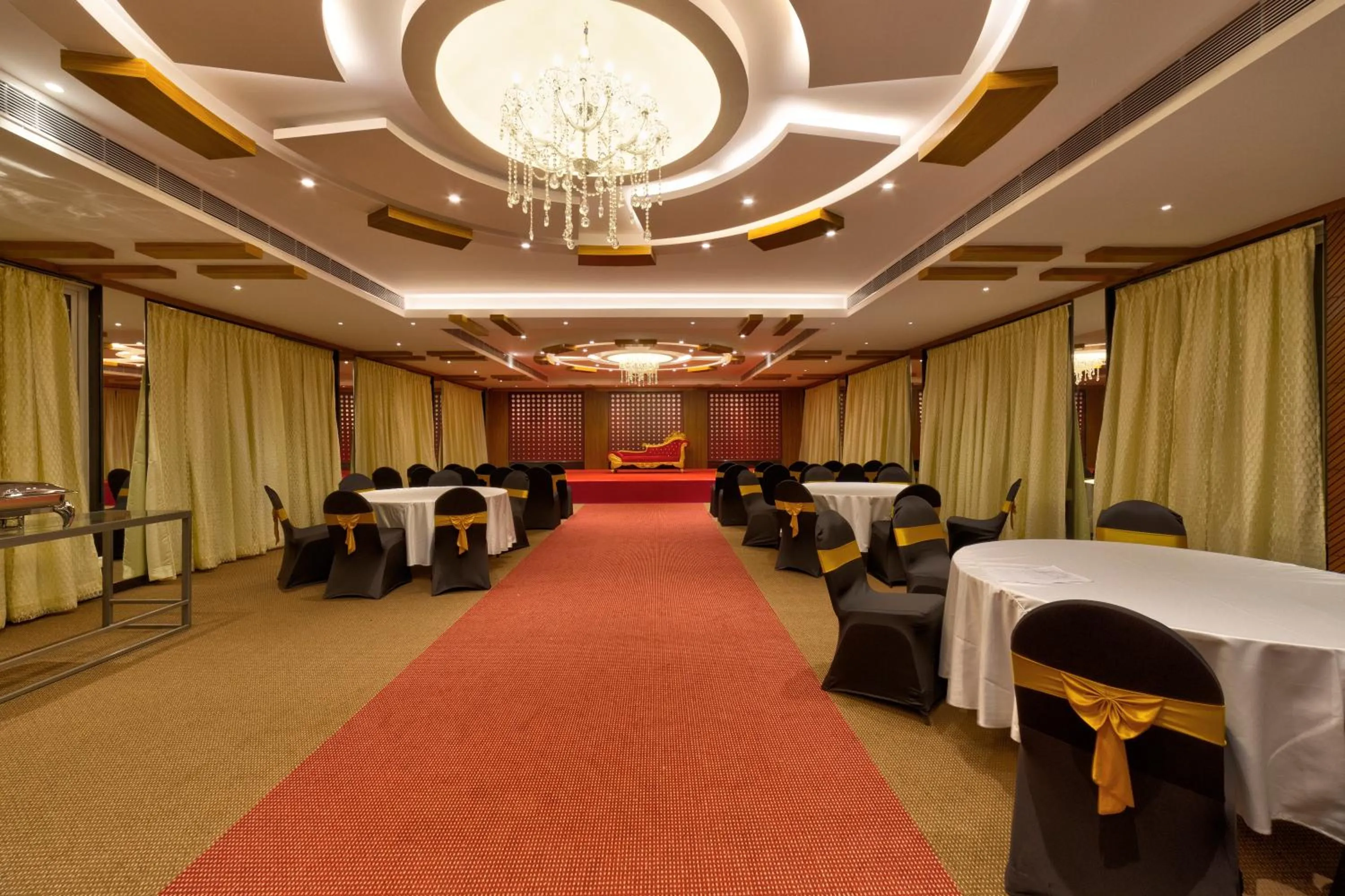 ICON Express by BHAGINI Hoodi