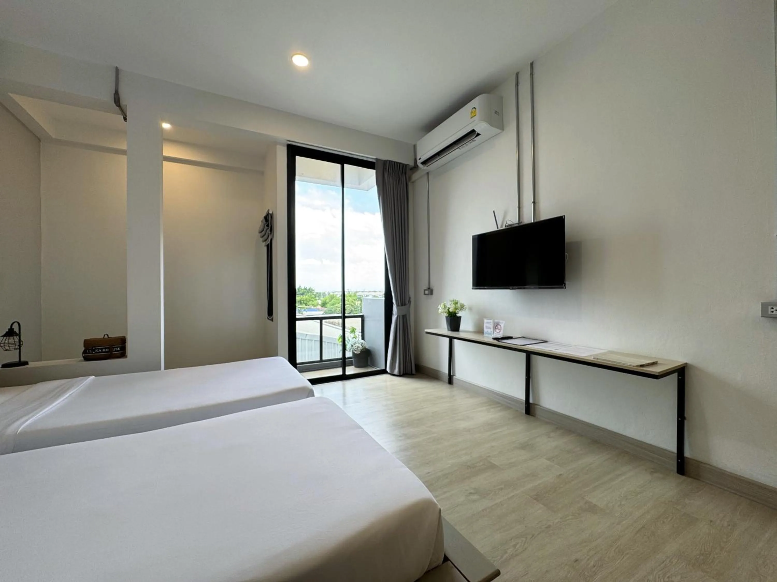 View (from property/room), Bed in Luka House