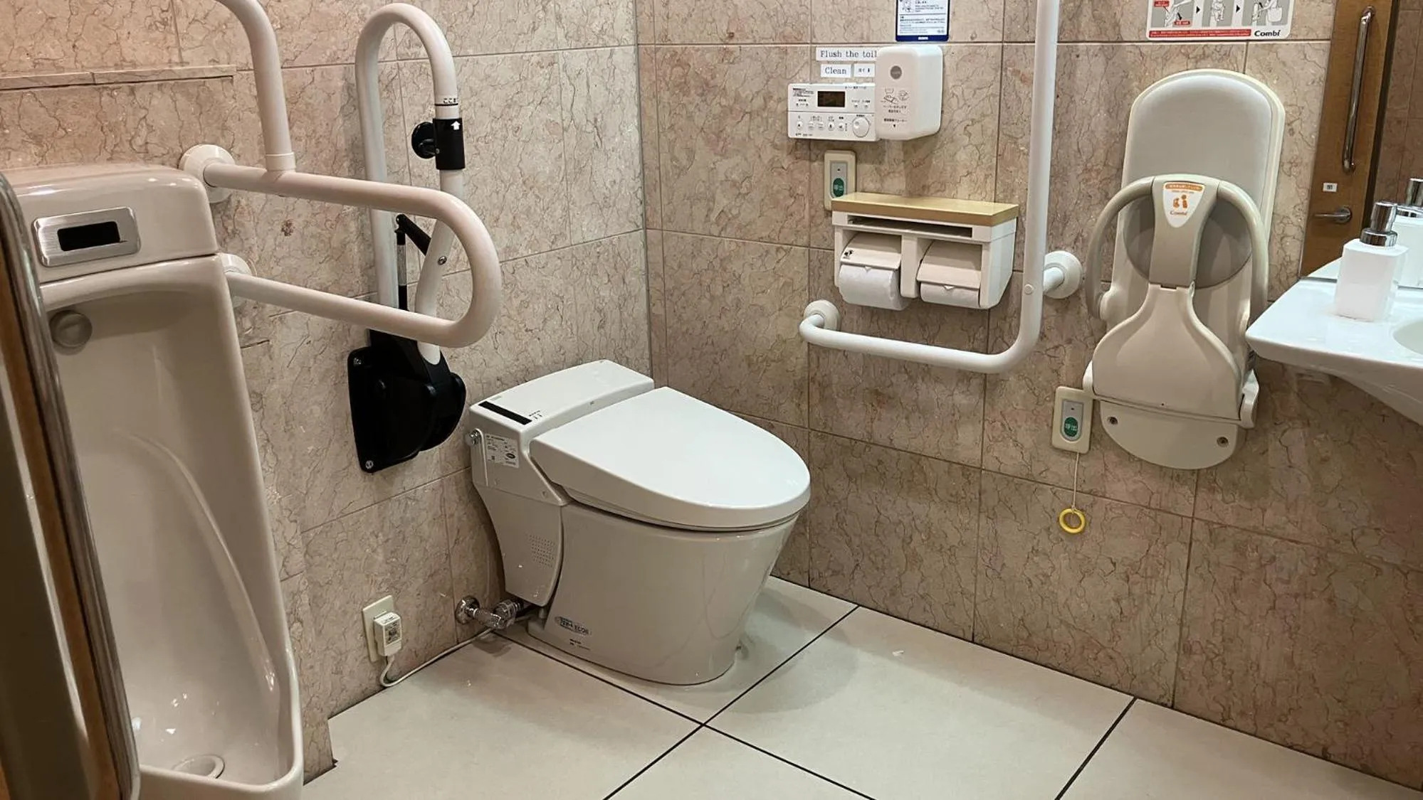 Area and facilities in Toyoko Inn Hirosaki Ekimae