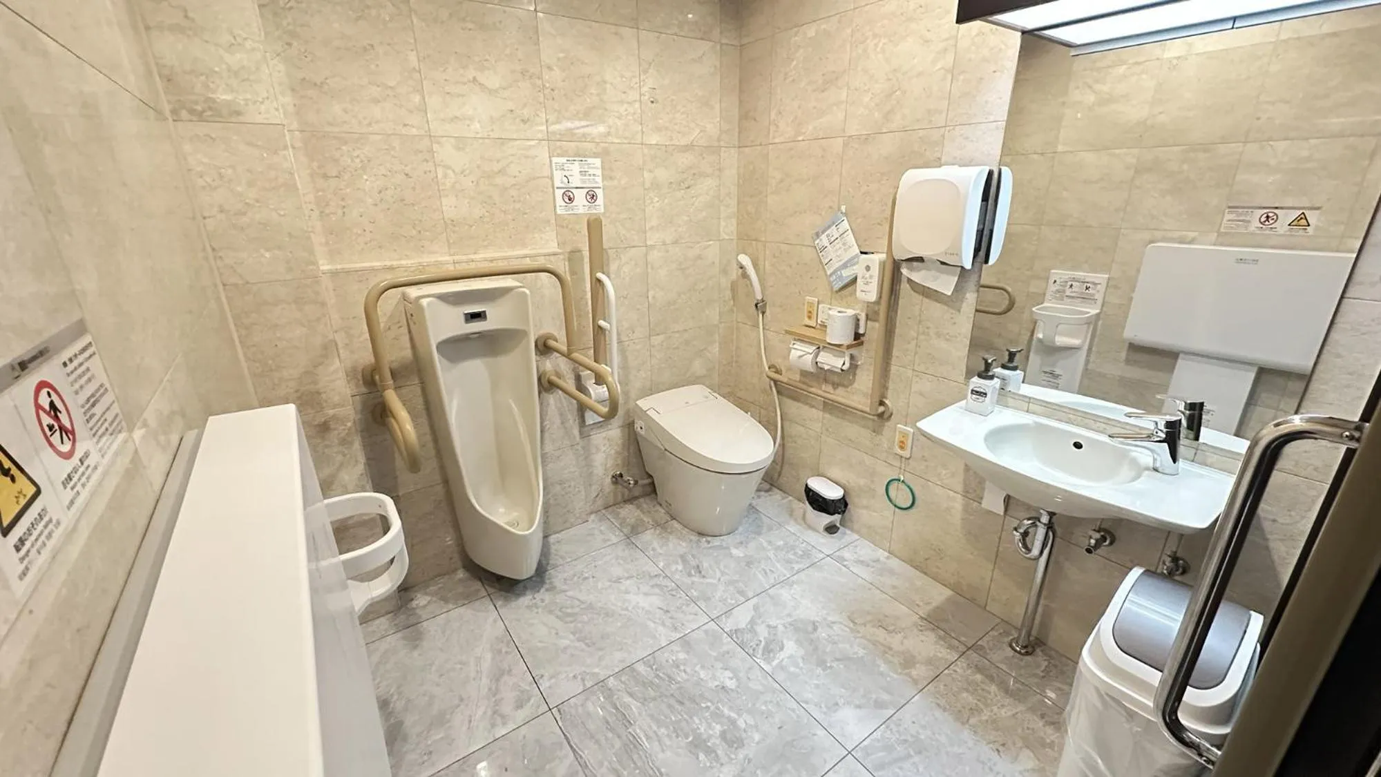 Area and facilities in Toyoko Inn Oita Nakatsu Ekimae