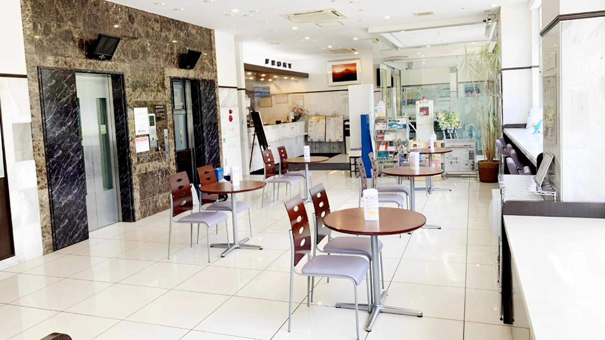 Lobby or reception in Toyoko Inn Nagano eki Zenkoji guchi