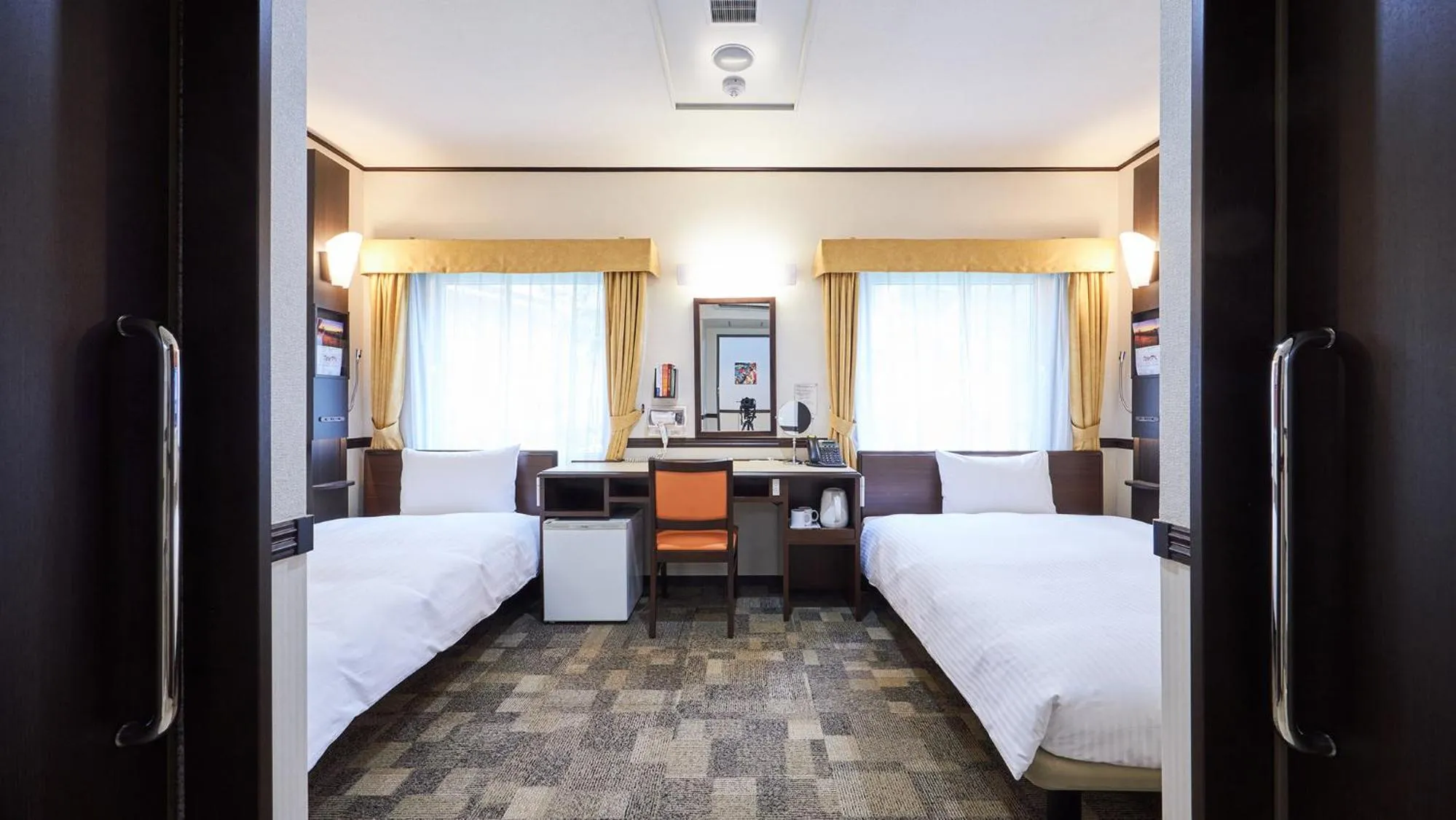 Bedroom, Bed in Toyoko Inn Keio sen Hashimoto eki Kita guchi