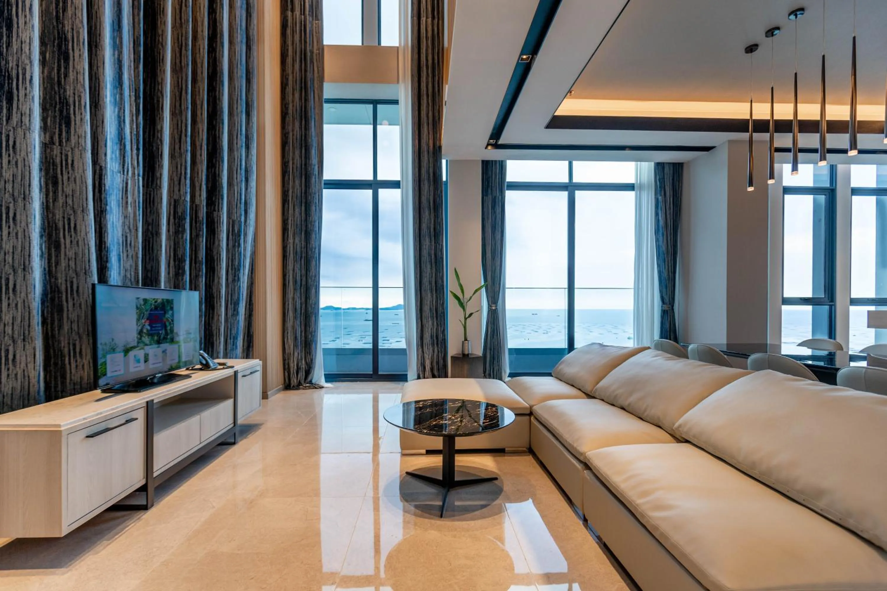 Living room in S Sriracha Hotel & Residence