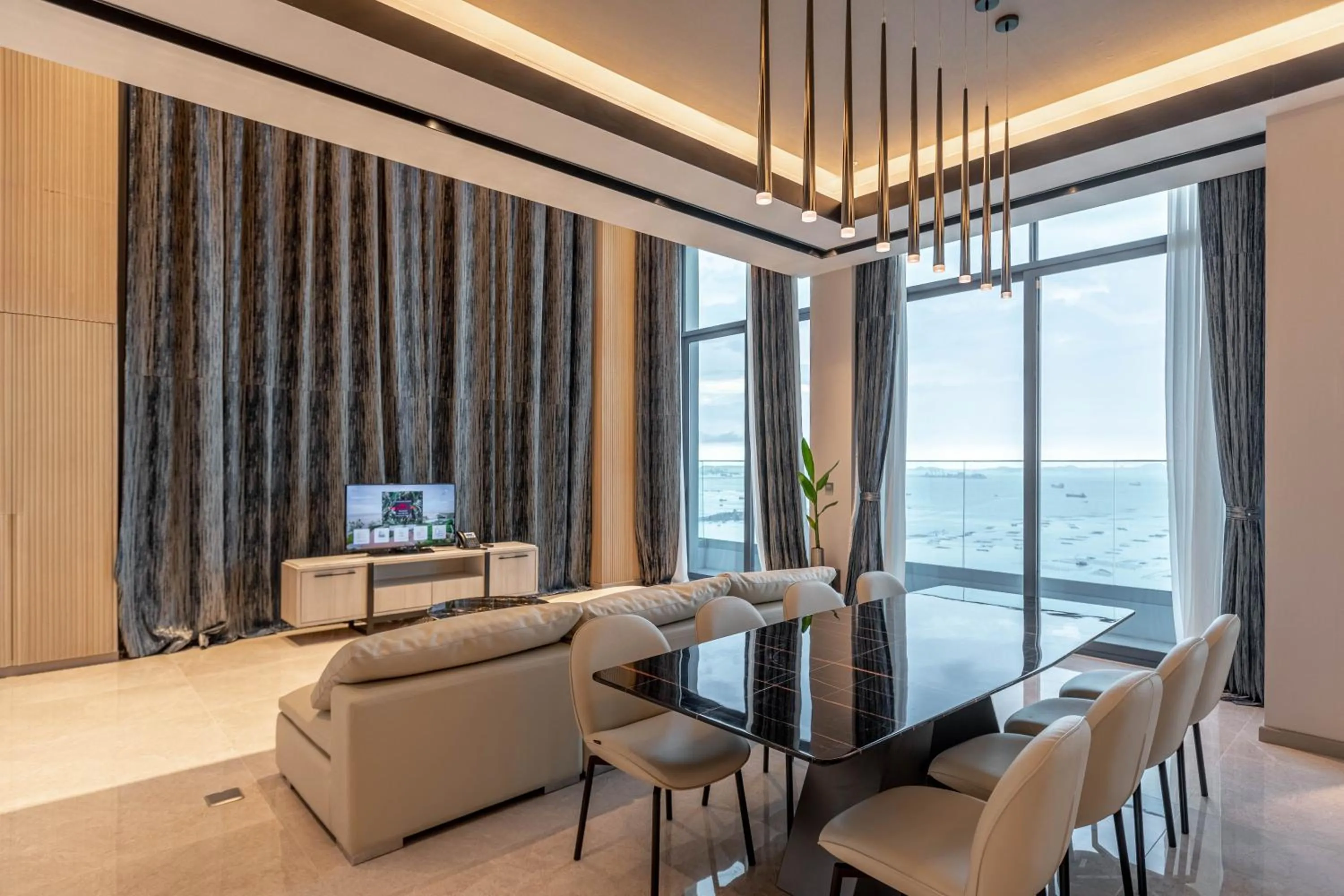 Living room in S Sriracha Hotel & Residence