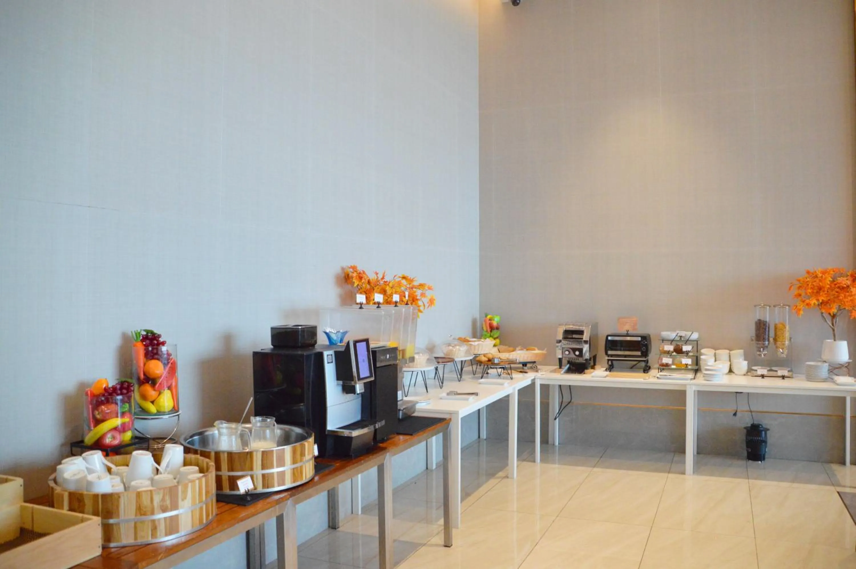 Buffet breakfast in S Sriracha Hotel & Residence