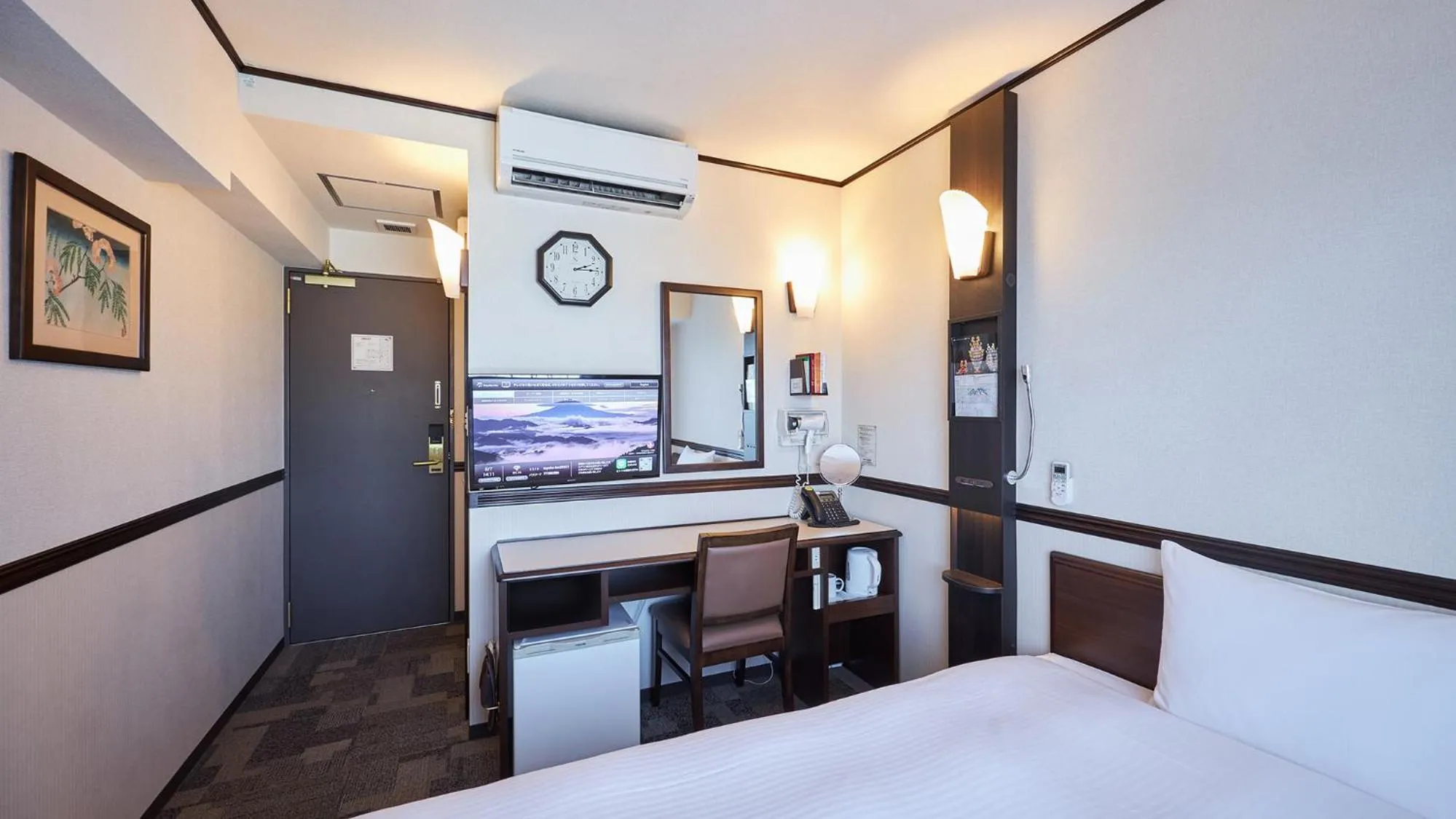 Bedroom, Bed in Toyoko Inn Tokyo Fussa Ekimae Higashi guchi