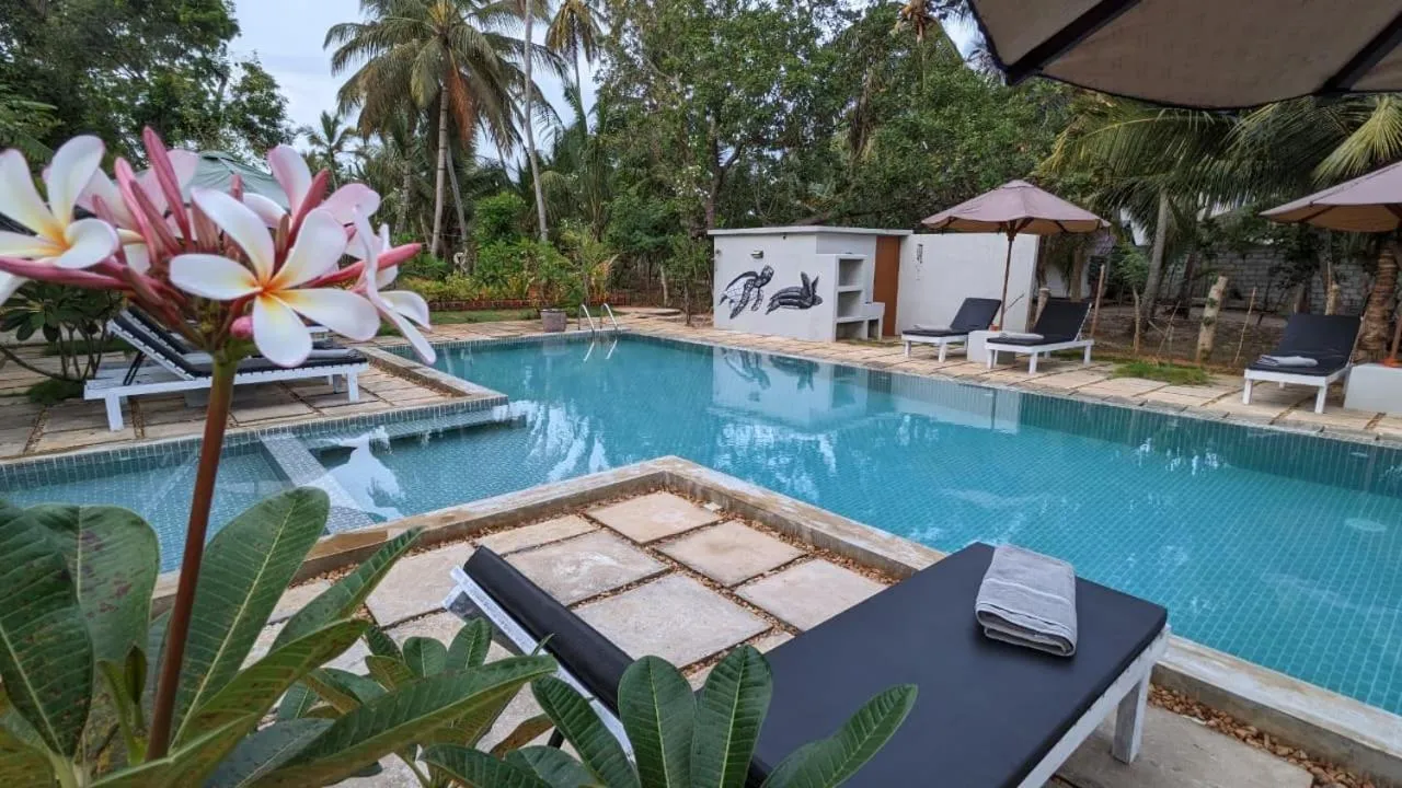 Lagoon gate Tangalle Resort