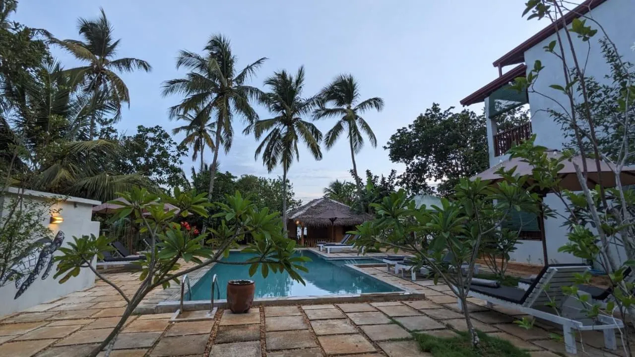 Lagoon gate Tangalle Resort