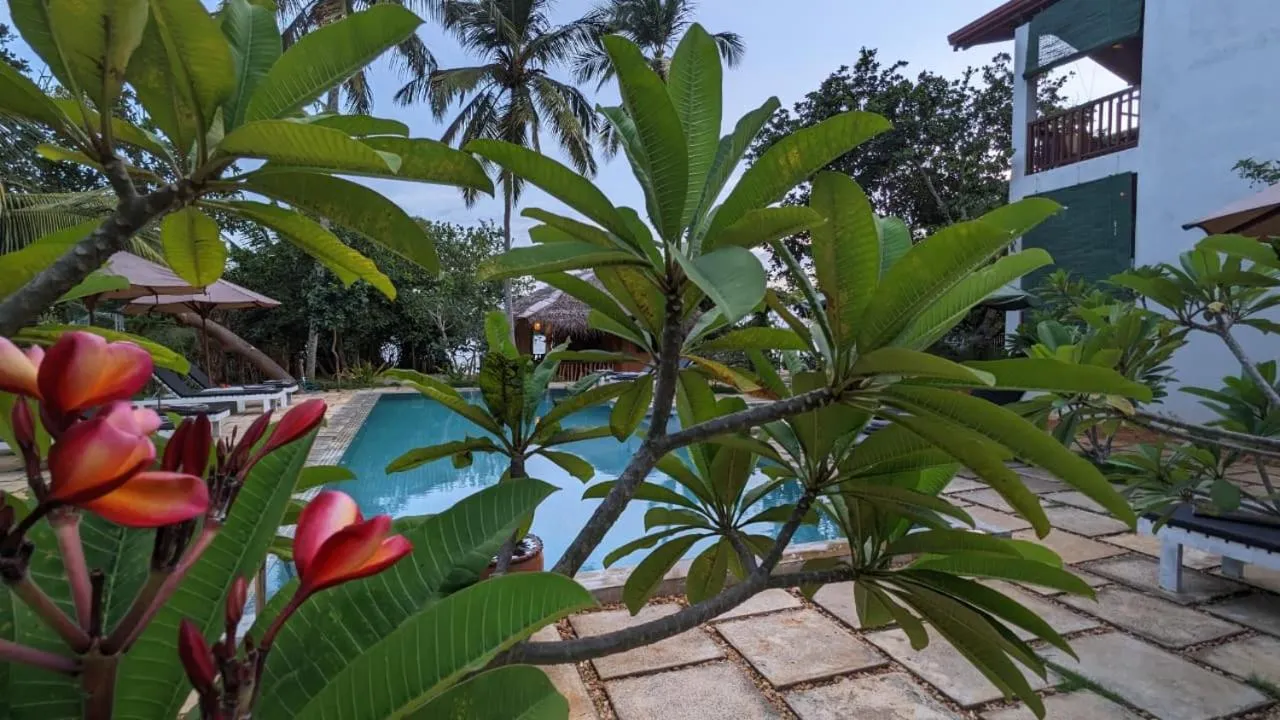 Lagoon gate Tangalle Resort