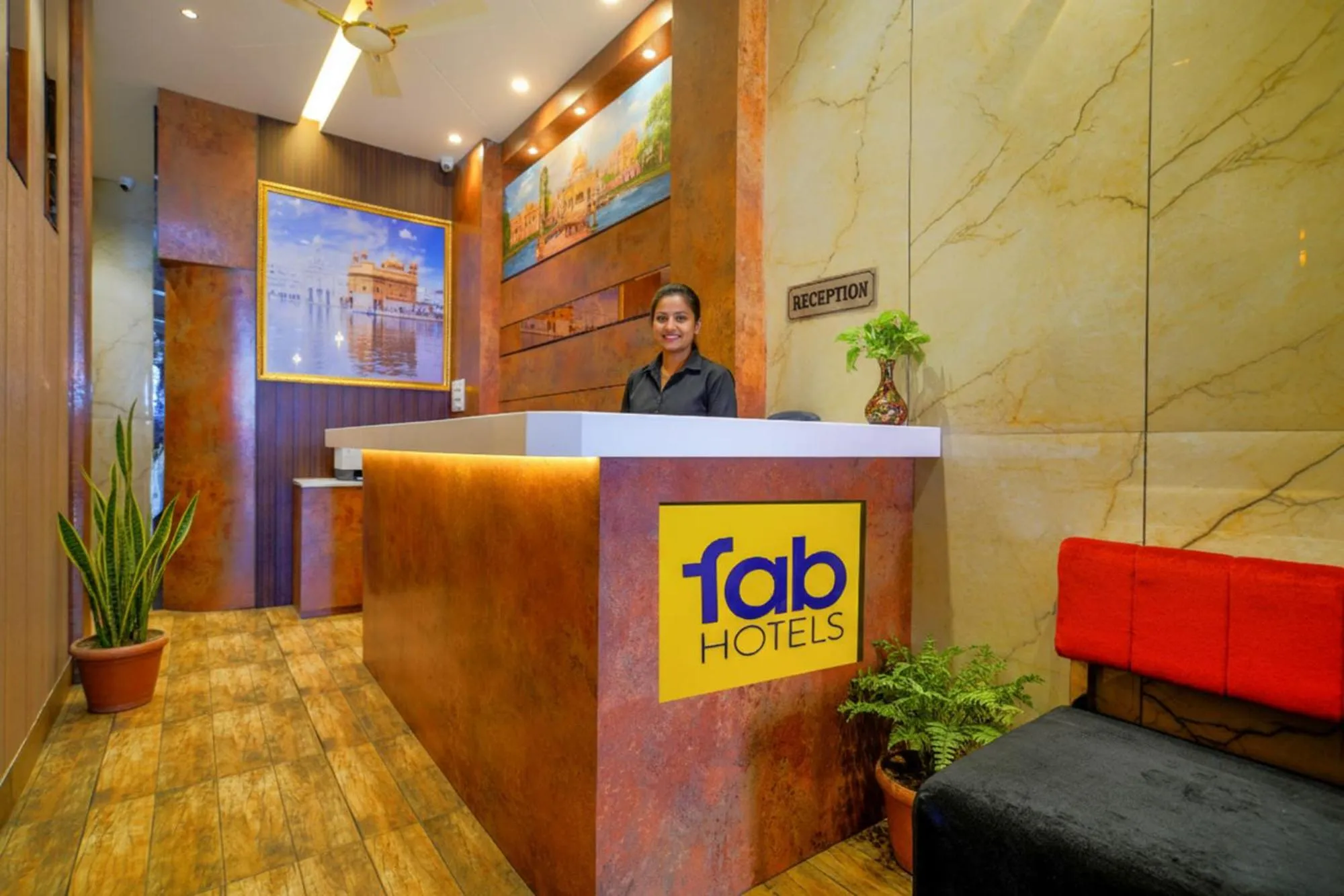 Lobby or reception in FabHotel Pishori