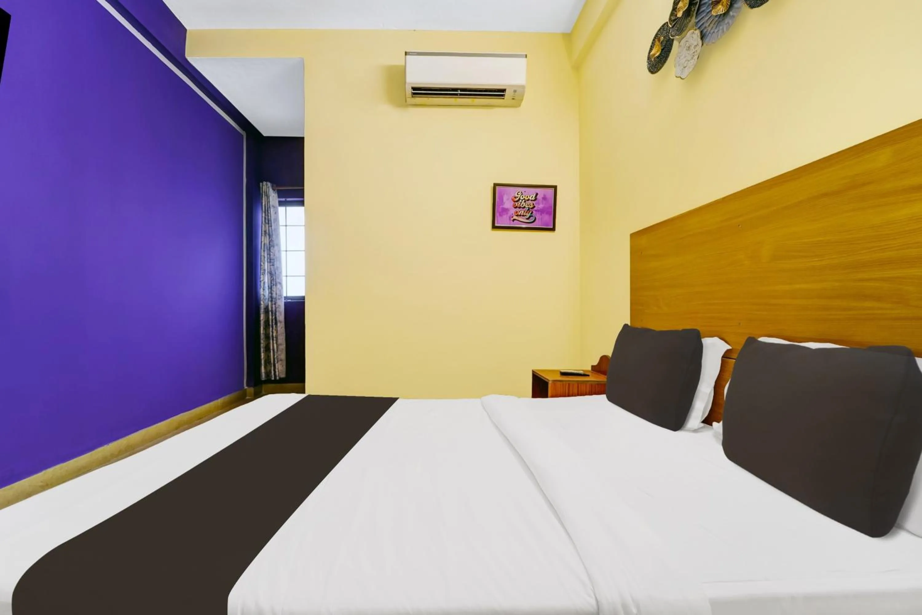 Bedroom in Hotel O Magical Crown Inn