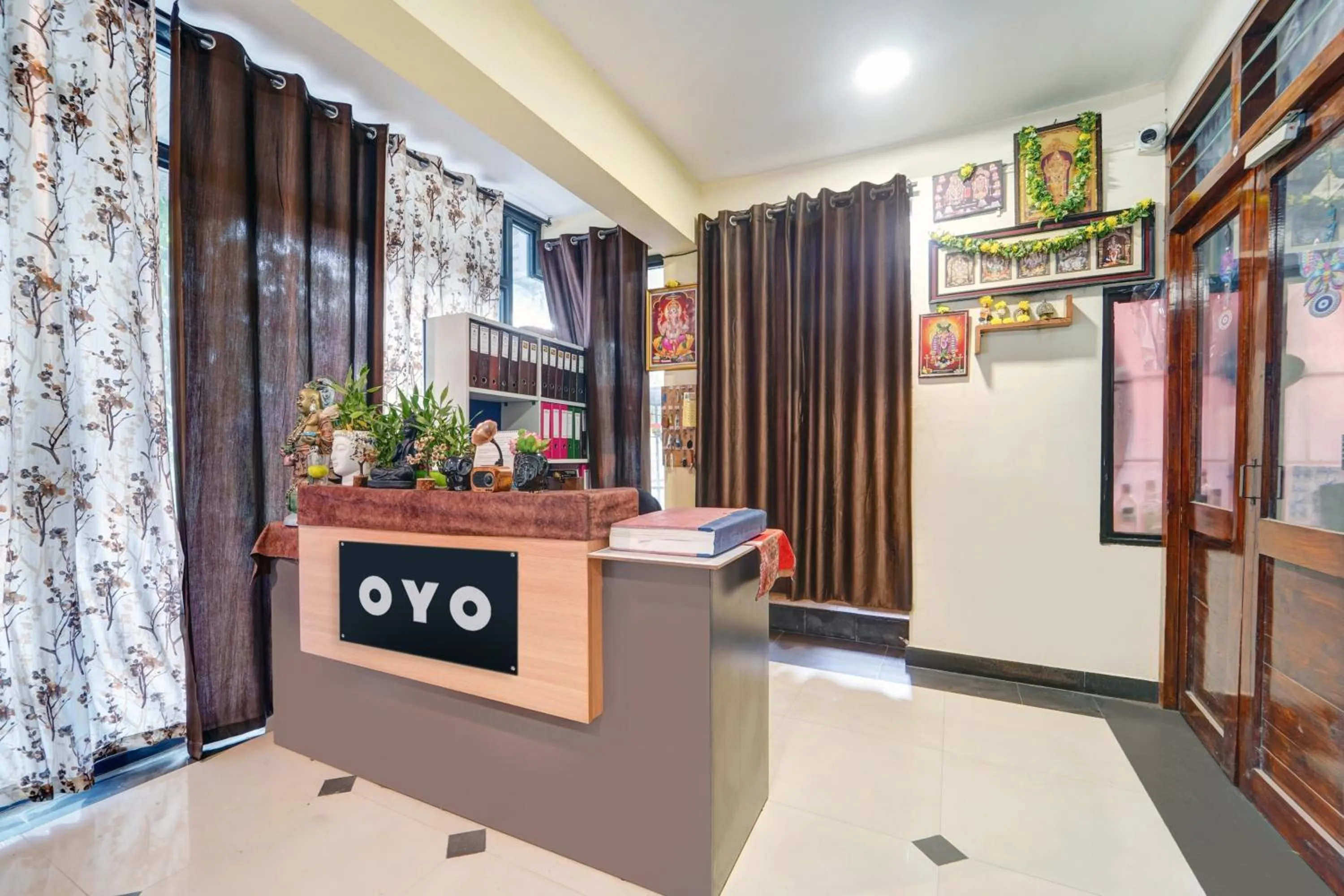 Lobby or reception in Hotel O Magical Crown Inn