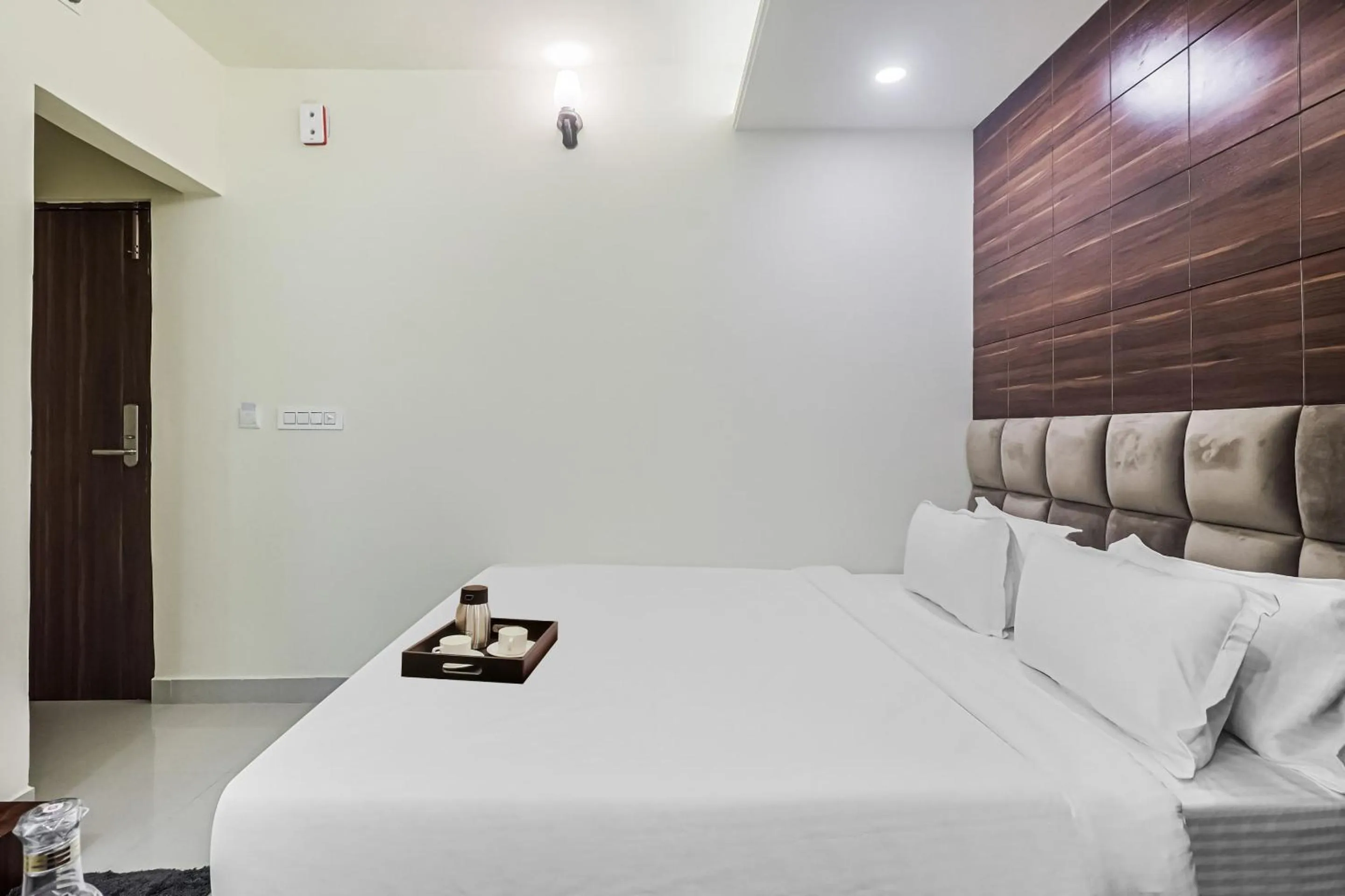 Bedroom, Bed in Super Townhouse Marina