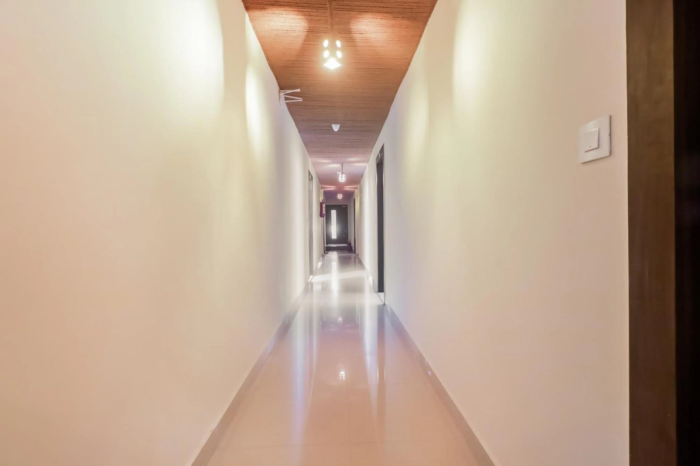 Lobby or reception in Super Townhouse Marina