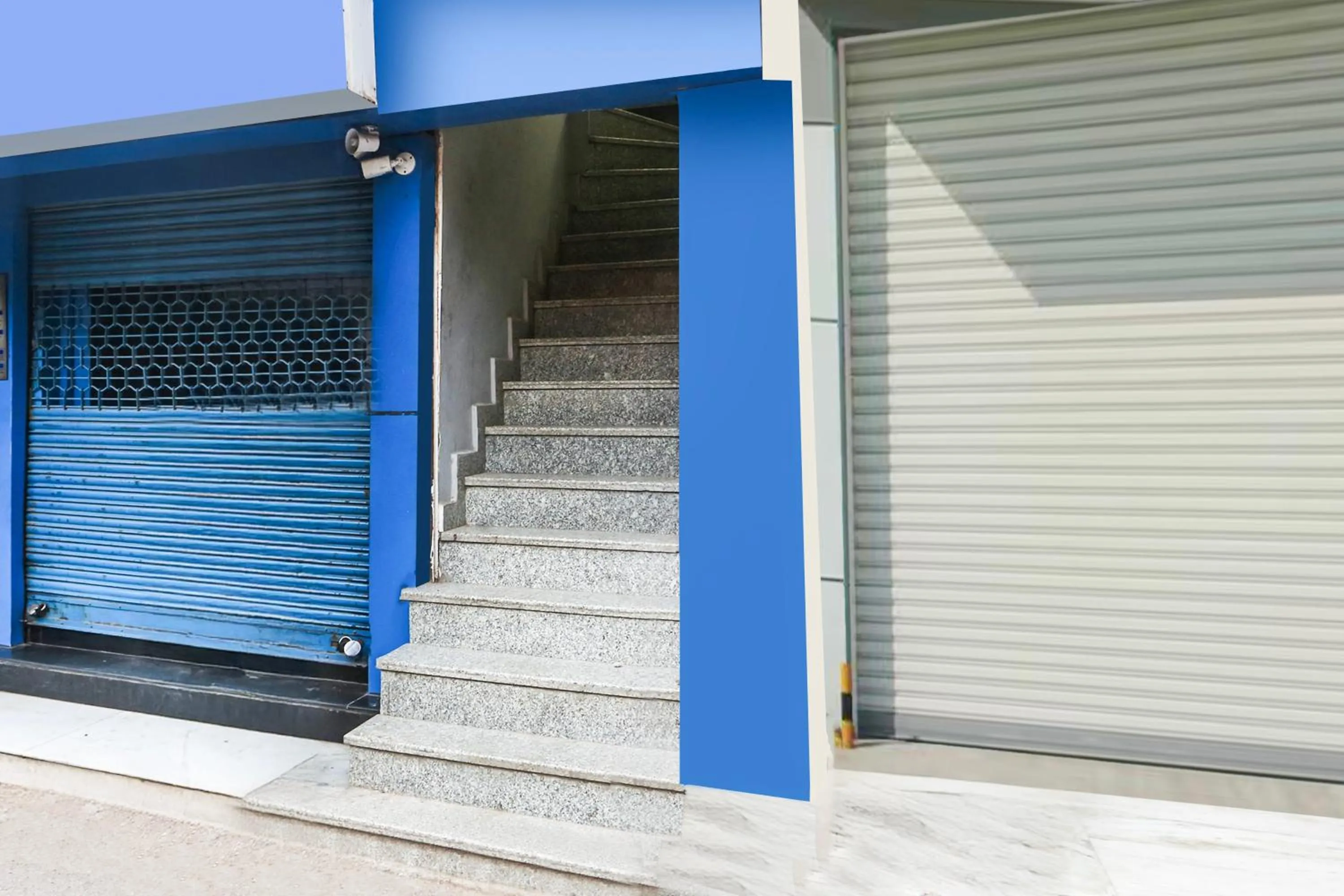 Facade/entrance in Collection O Golden Key Near TDI Mall