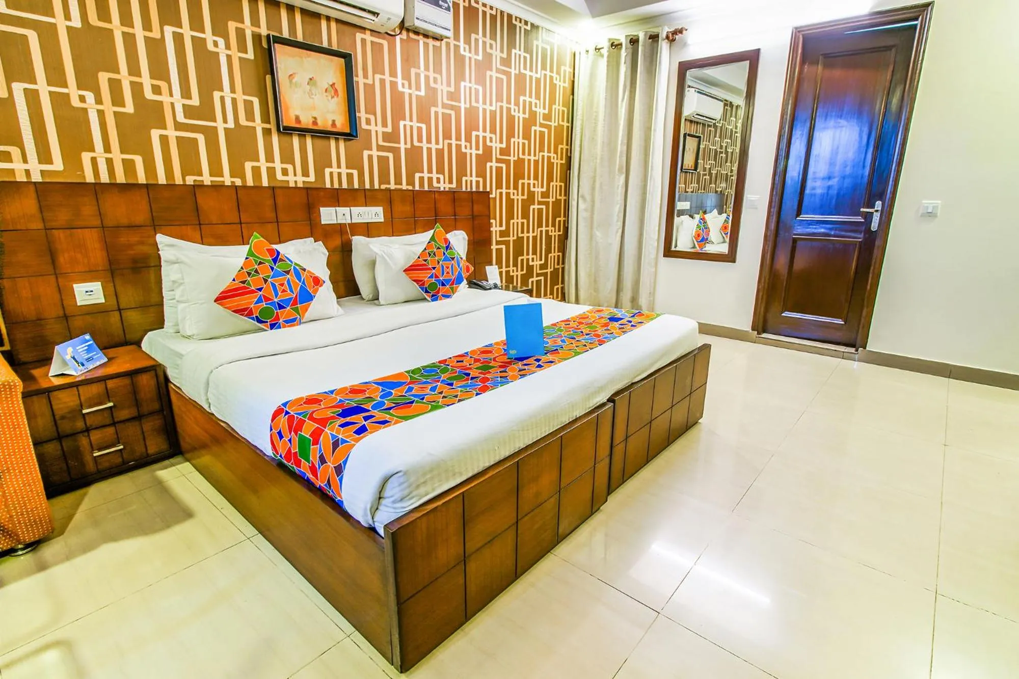 Bed in FabHotel Signature Plaza