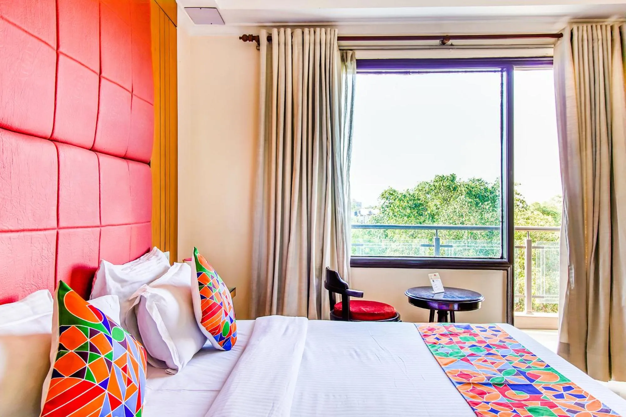 Bed in FabHotel Signature Plaza