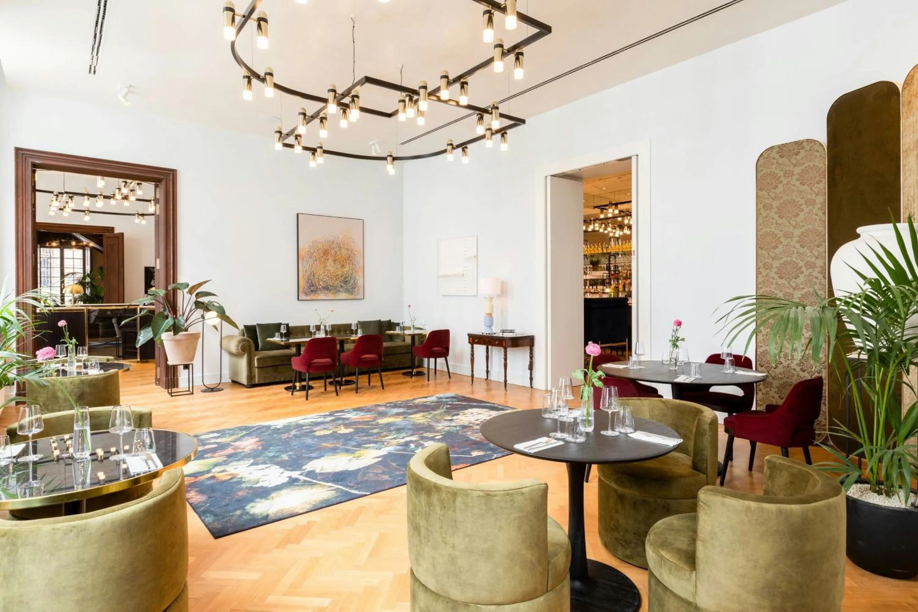 Restaurant/places to eat in Sapphire House Antwerp, Autograph Collection