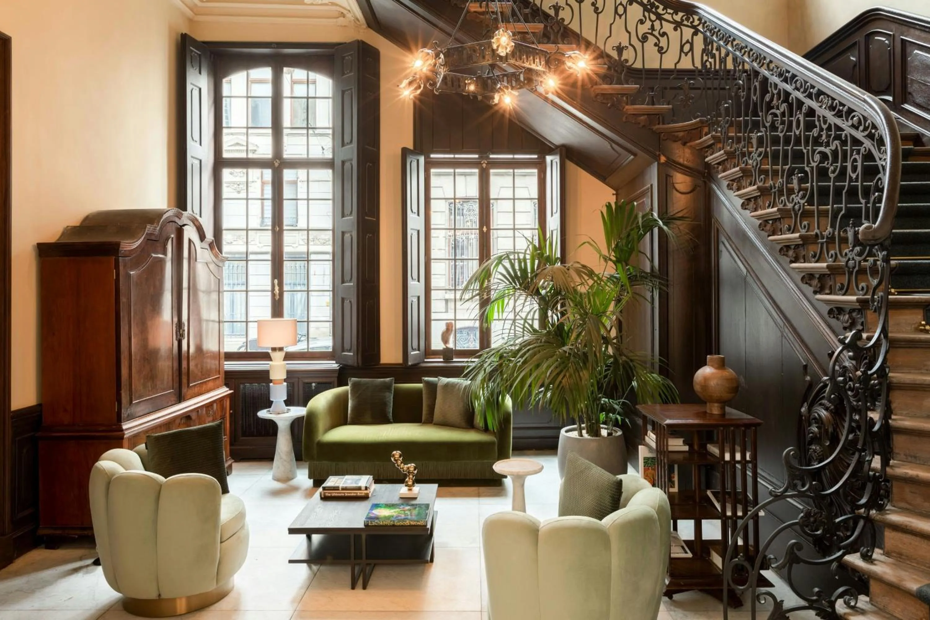 Other in Sapphire House Antwerp, Autograph Collection