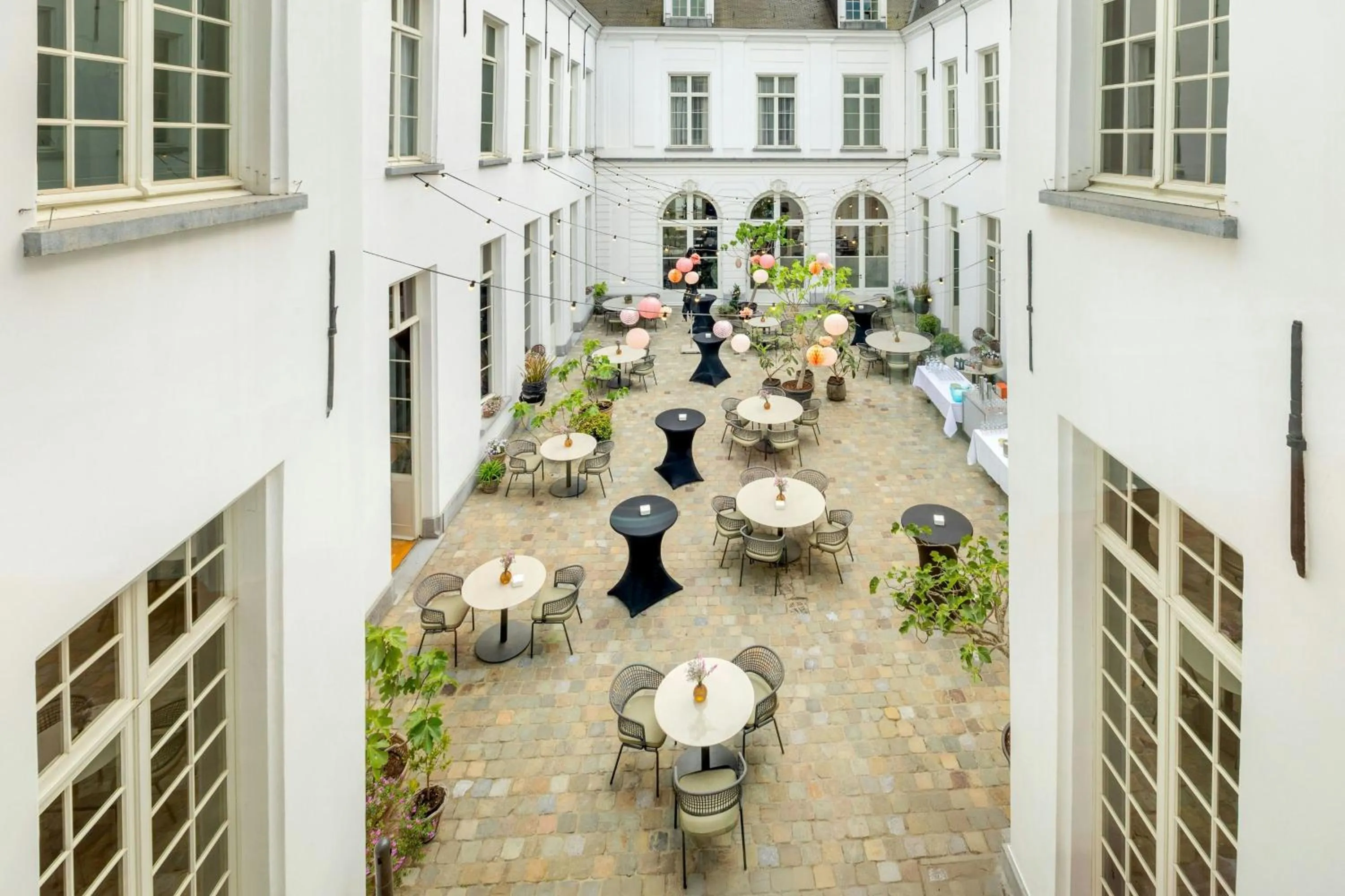 Meeting/conference room in Sapphire House Antwerp, Autograph Collection