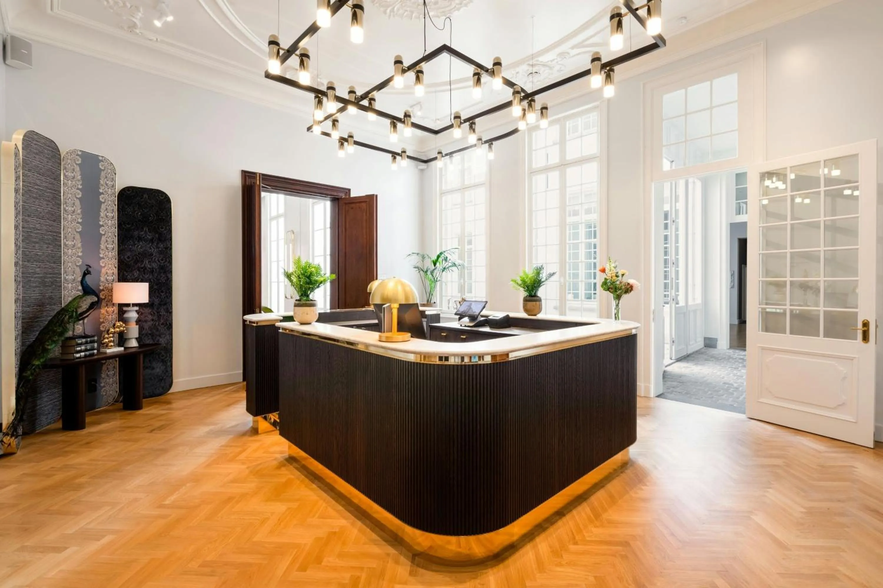 Other in Sapphire House Antwerp, Autograph Collection