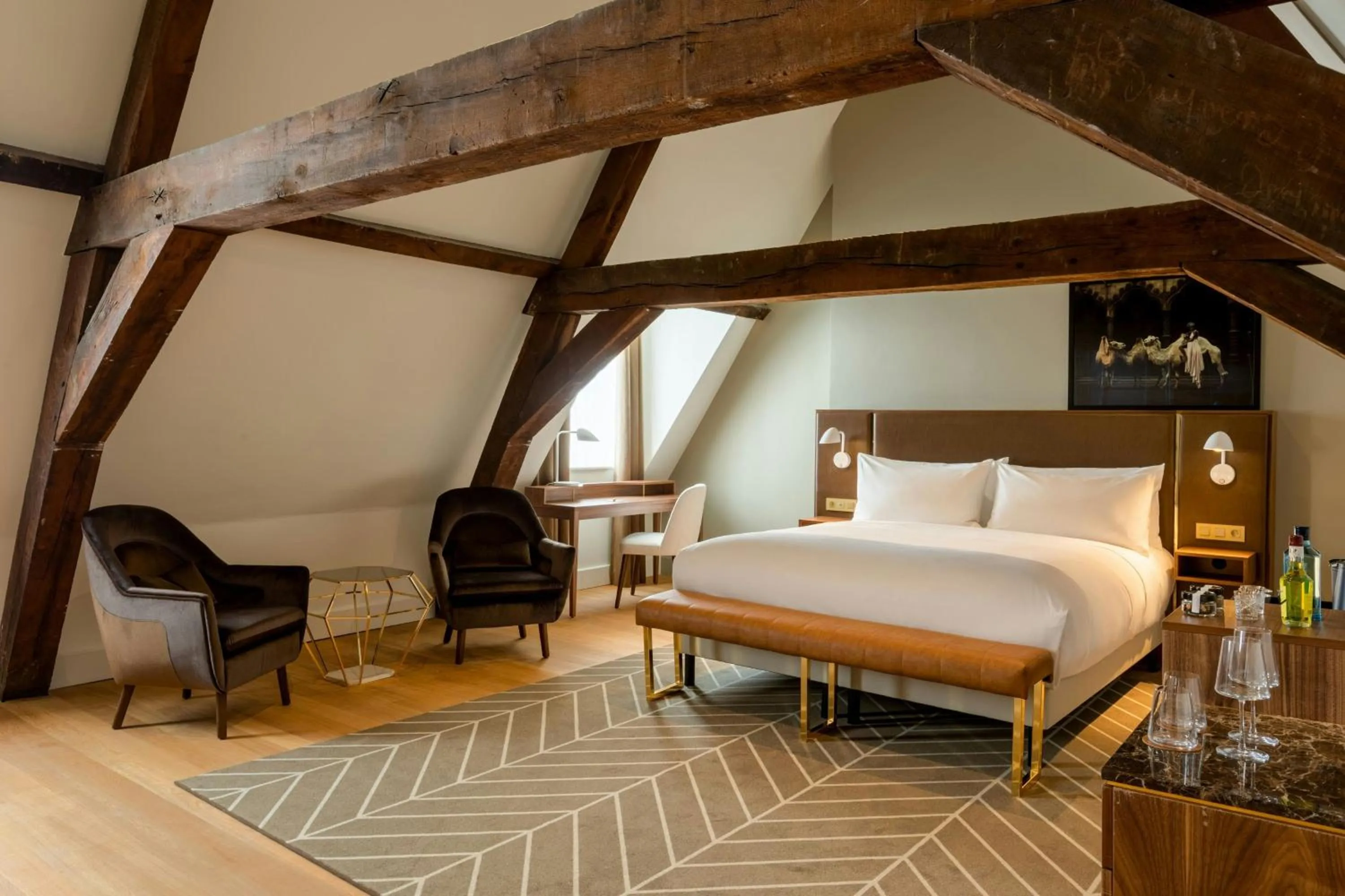 Photo of the whole room, Bed in Sapphire House Antwerp, Autograph Collection