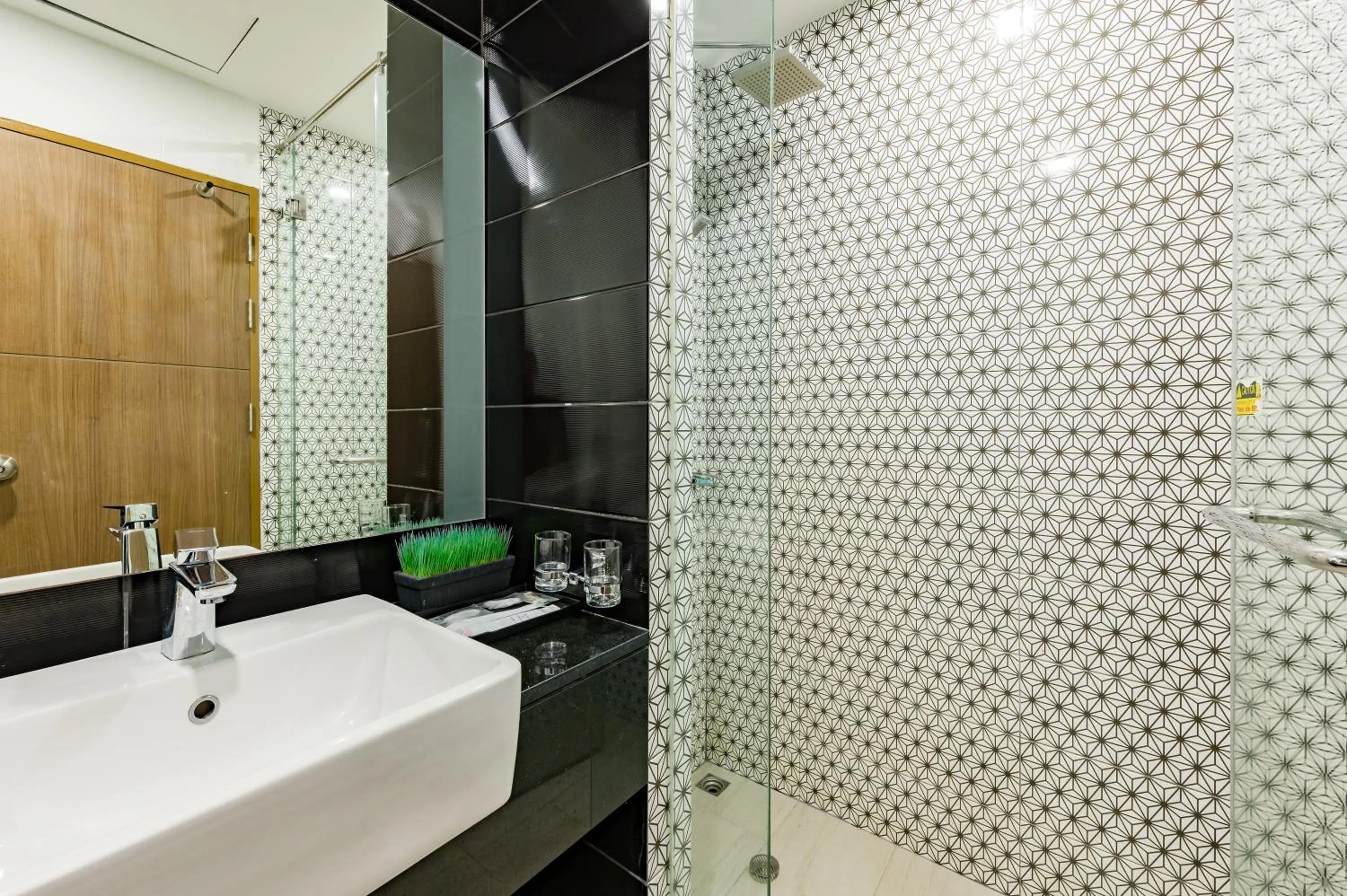 Bathroom in Wyndham Phuket Airport