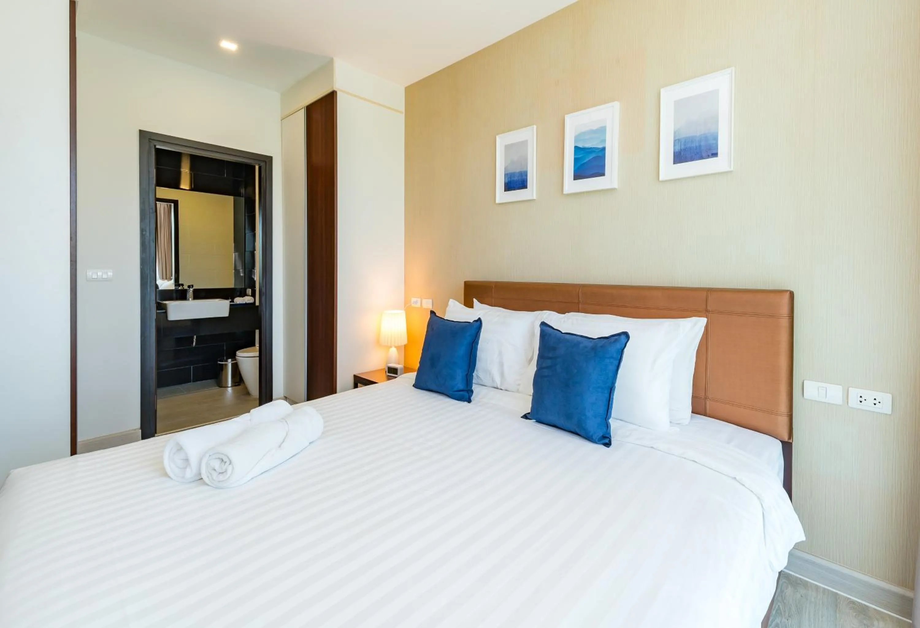 Bedroom, Bed in Wyndham Phuket Airport