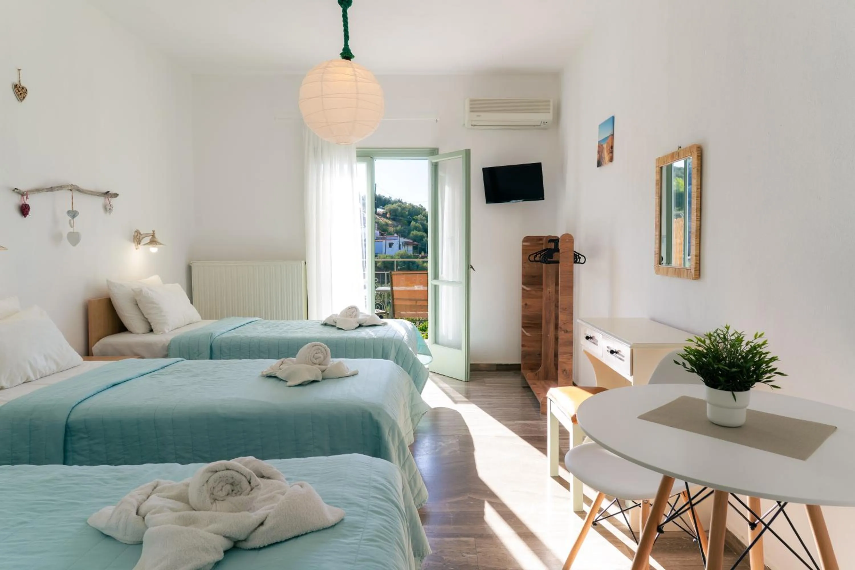 Bed in Skiathos Country Studios