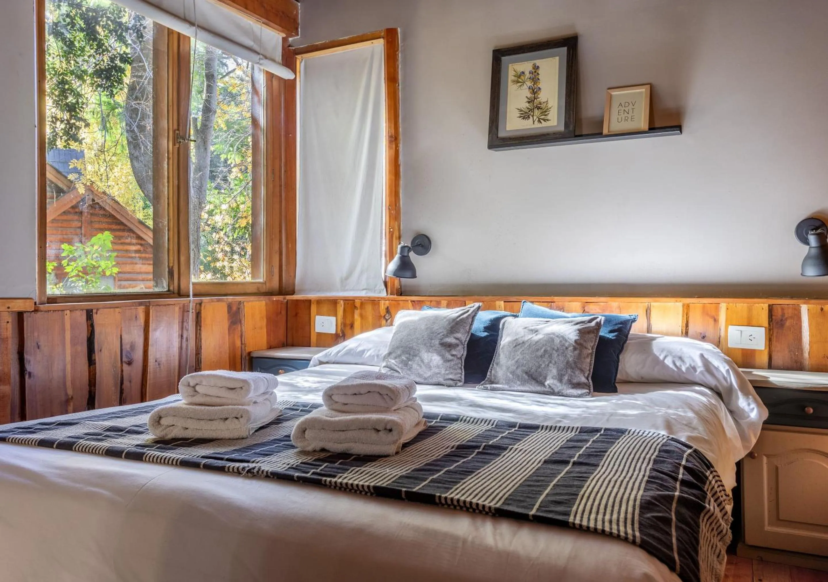 Bedroom, Bed in Ruma Andina by DOT Cabana