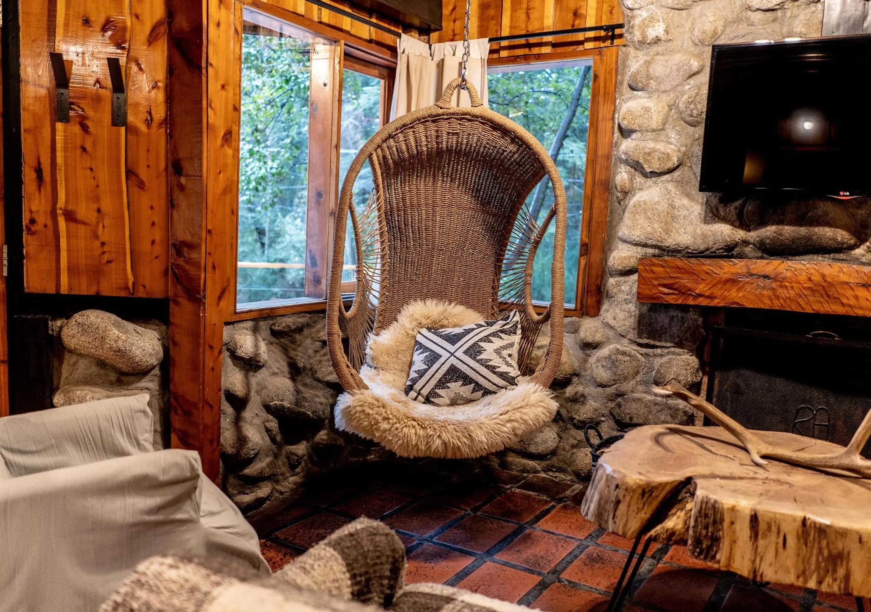 Living room in Ruma Andina by DOT Cabana