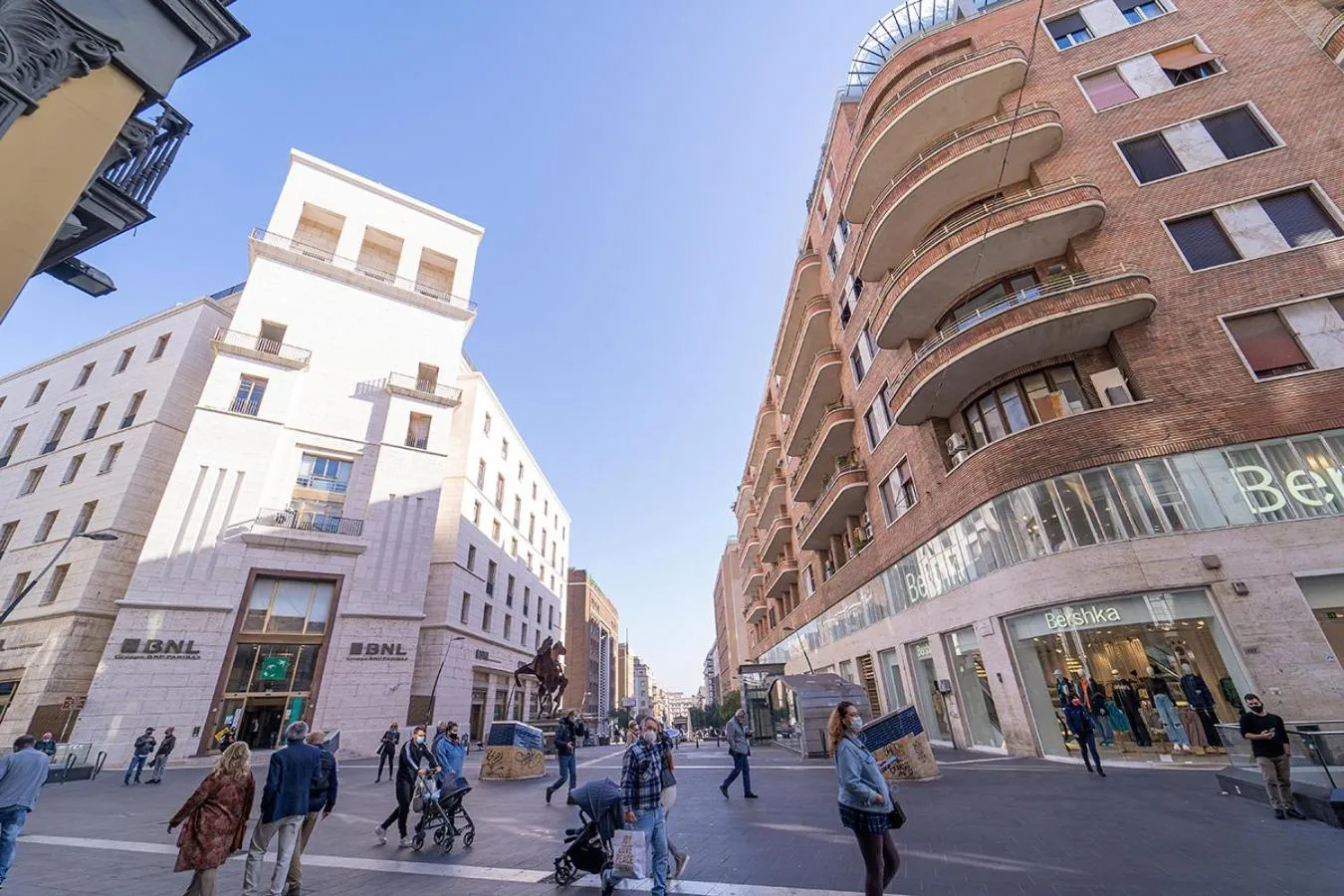 Neighbourhood in Royal H Umberto I, Napoli Centro, by ClaPa Group