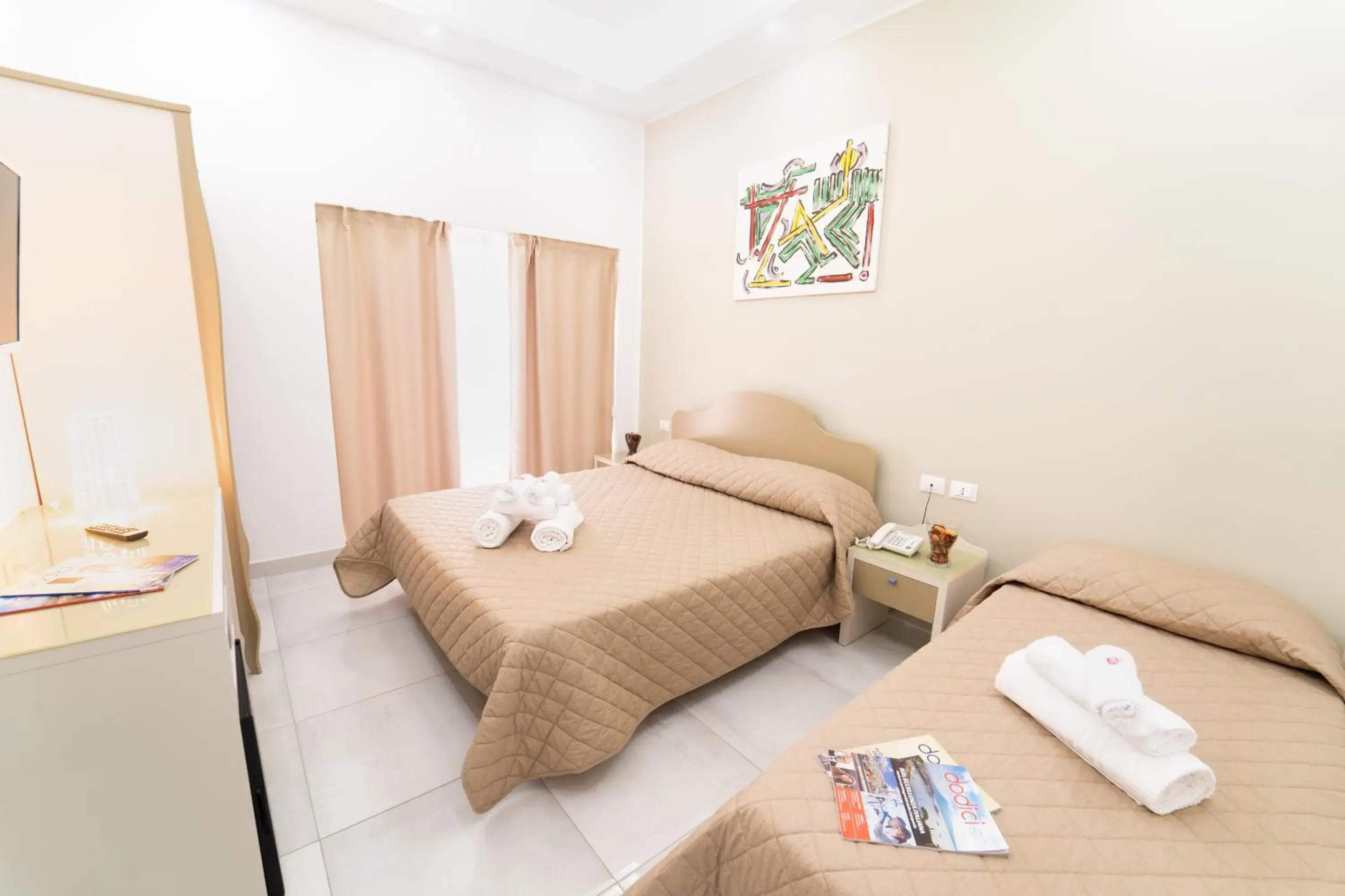 Deluxe Double Room in Royal H Umberto I, Napoli Centro, by ClaPa Group Deluxe Double Room in Royal H Umberto I, Napoli Centro, by ClaPa Group