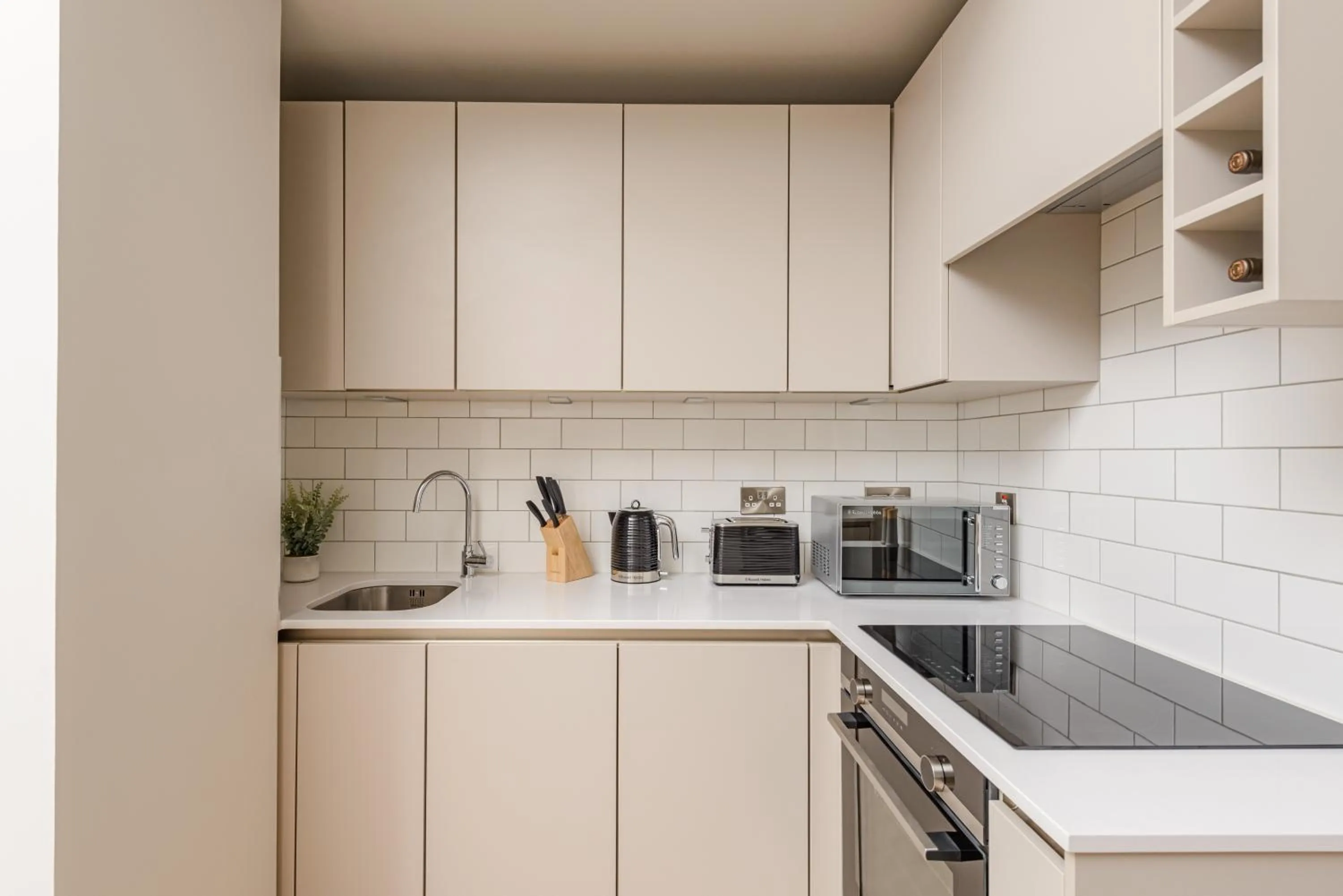 Kitchen or kitchenette in Museum Apartments