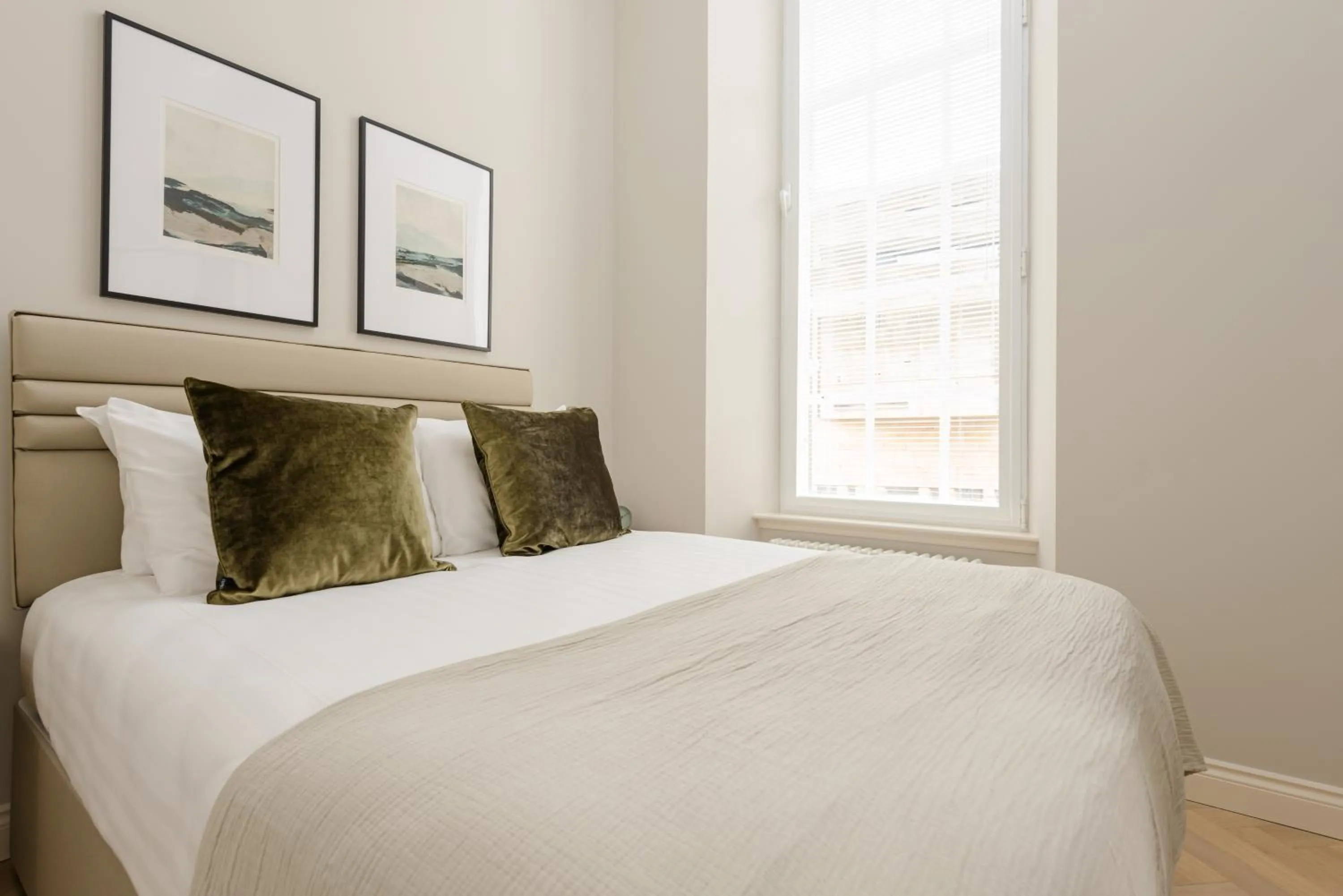 Bed in Museum Apartments