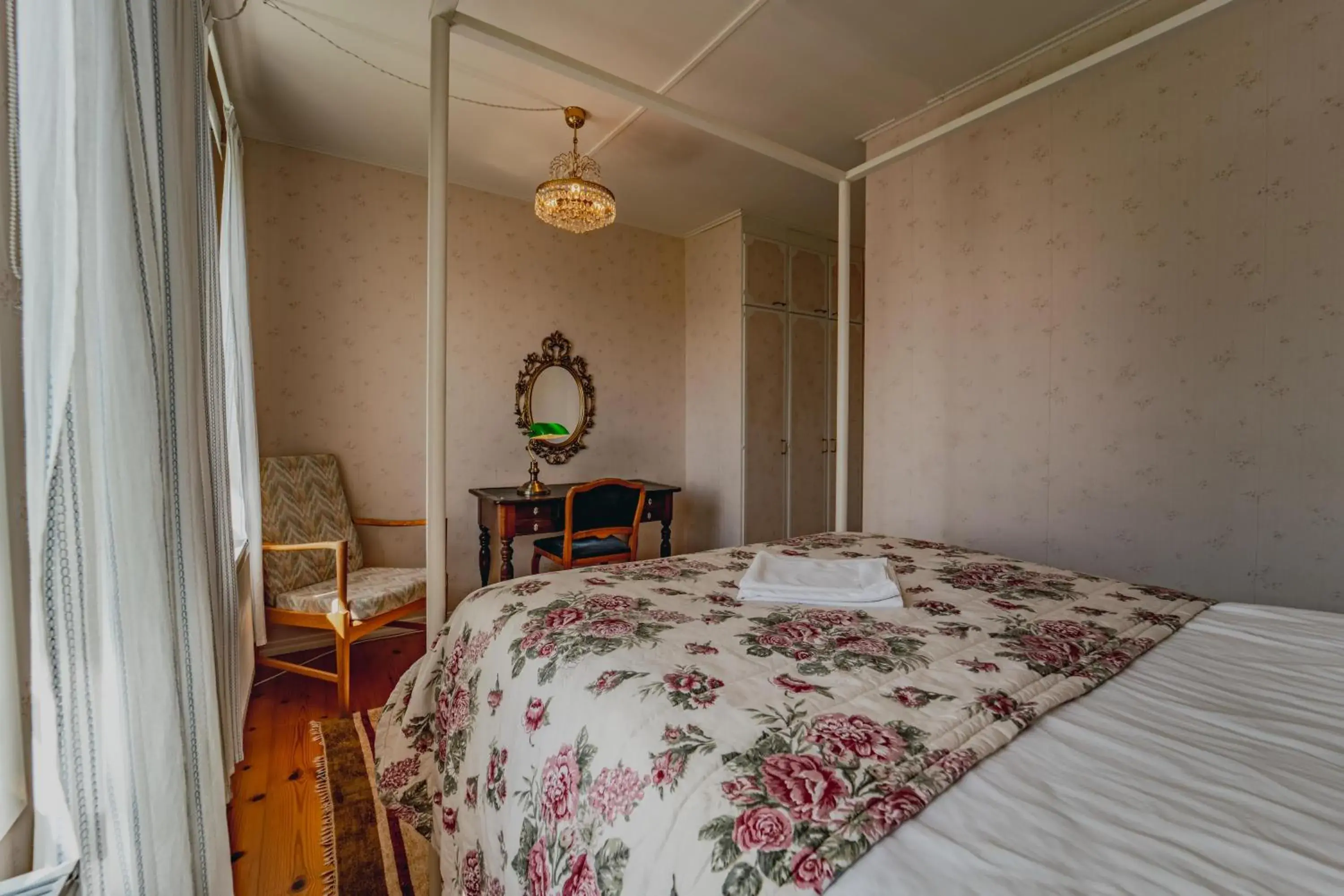 Single Room with Private Bathroom - single occupancy in Svaneholm Hotel Single Room with Private Bathroom - single occupancy in Svaneholm Hotel