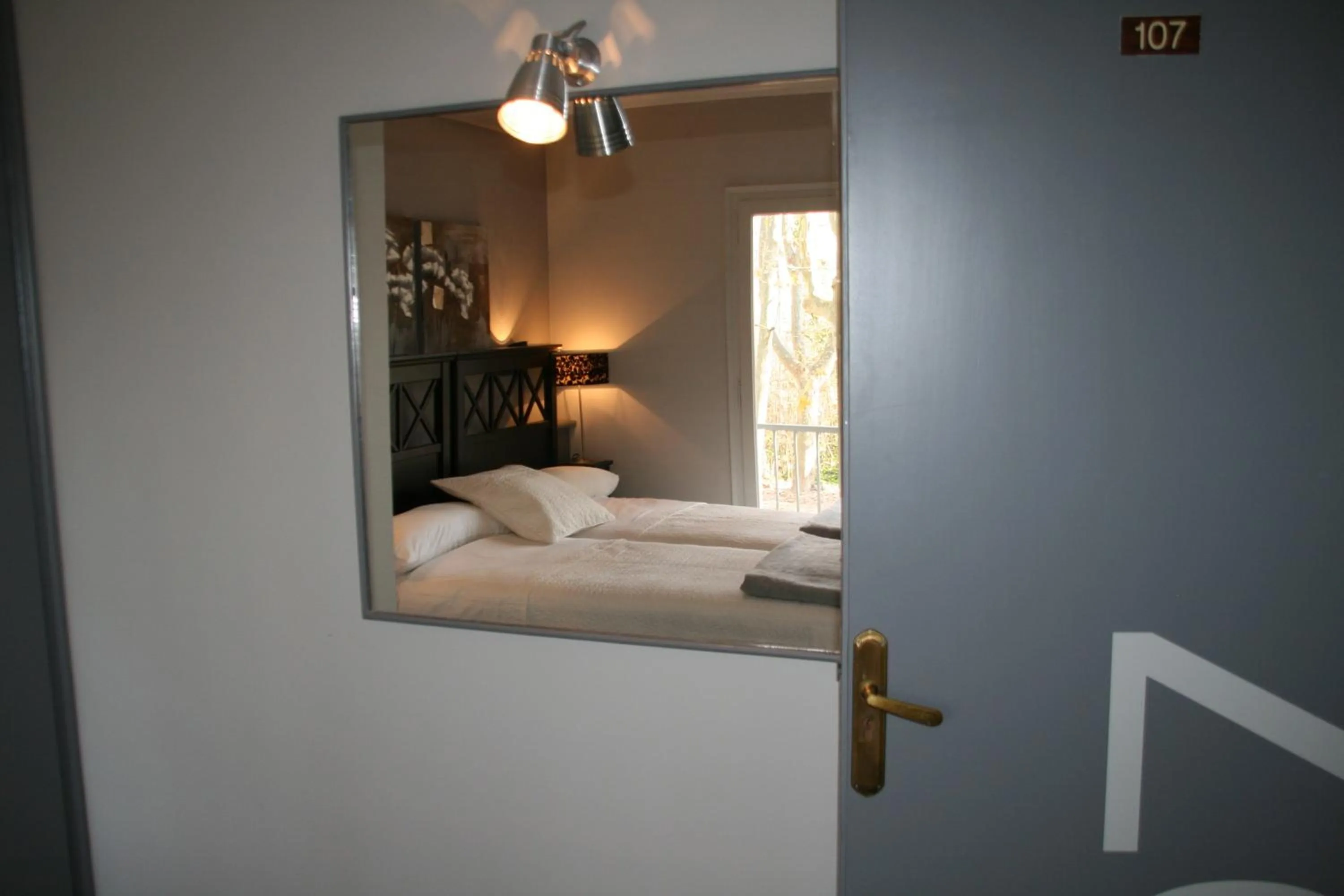 Photo of the whole room, Bed in Hotel L'Ast